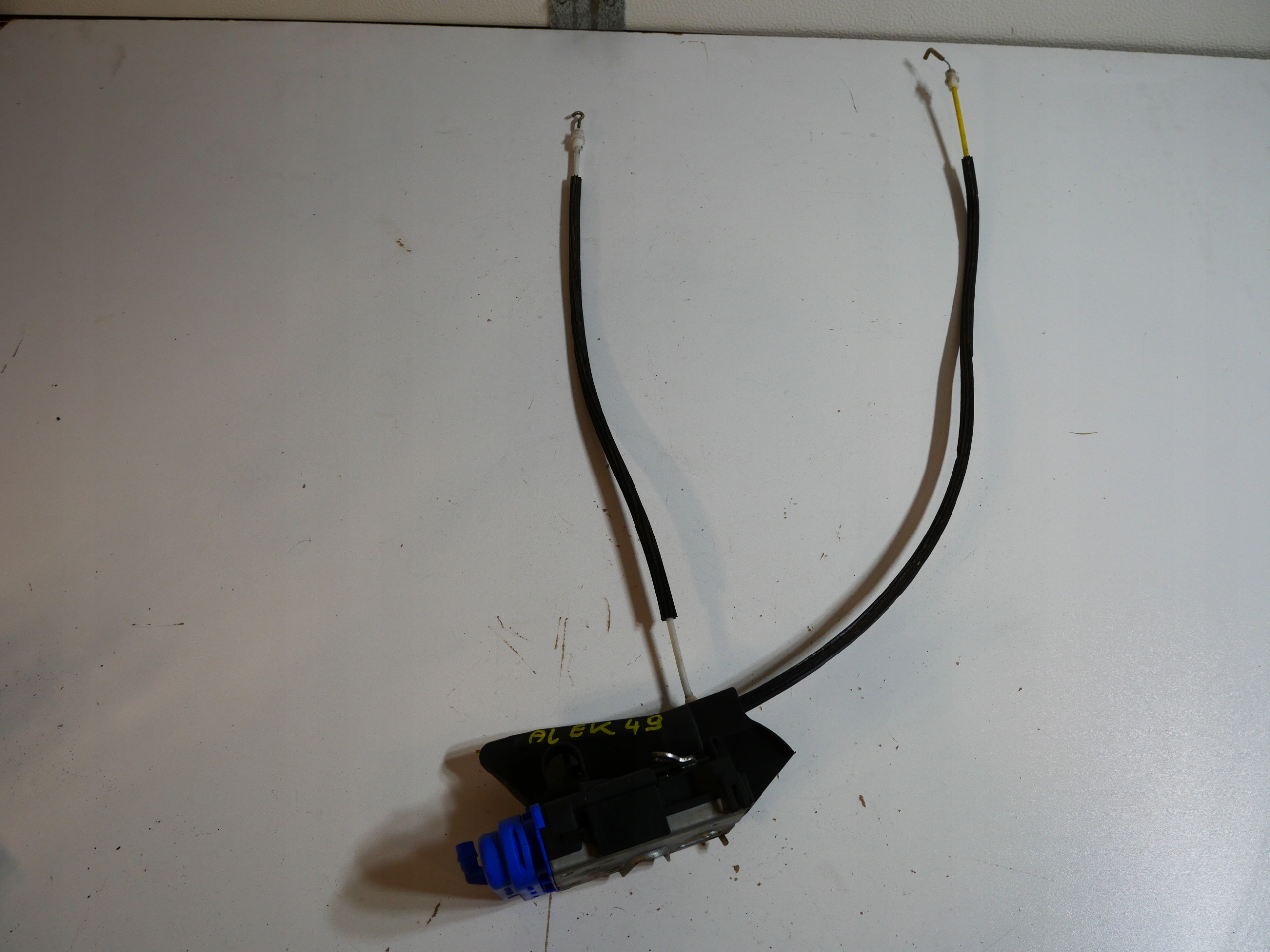 AUDI A3 8L Schloß Tür 8D0839016A