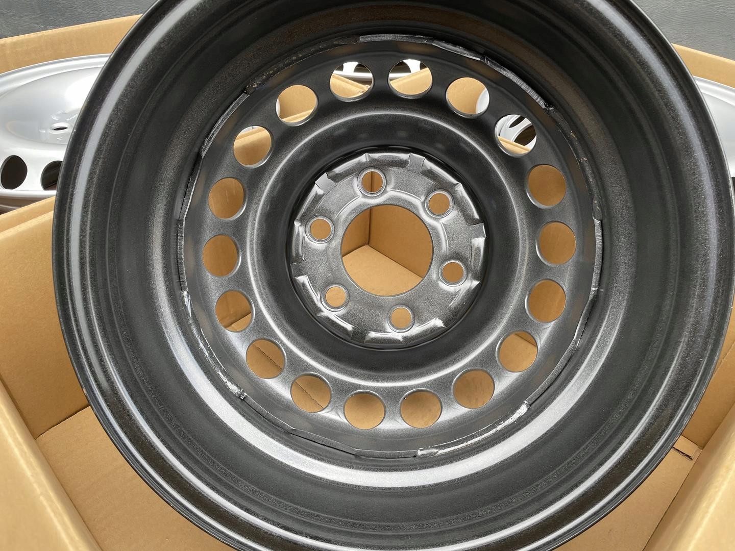 Felgi stalowe 16cali Mercedes Sprinter Vw Crafter Bolts pattern 6x130