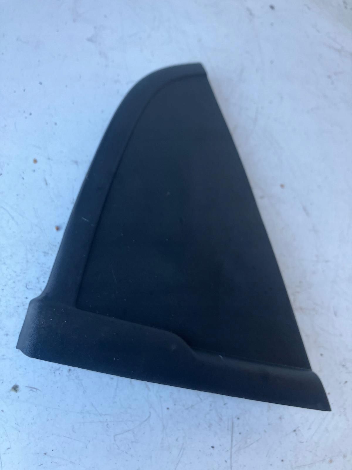 moulding TROJKAT cap door right rear part DACIA SPRING 833808155R