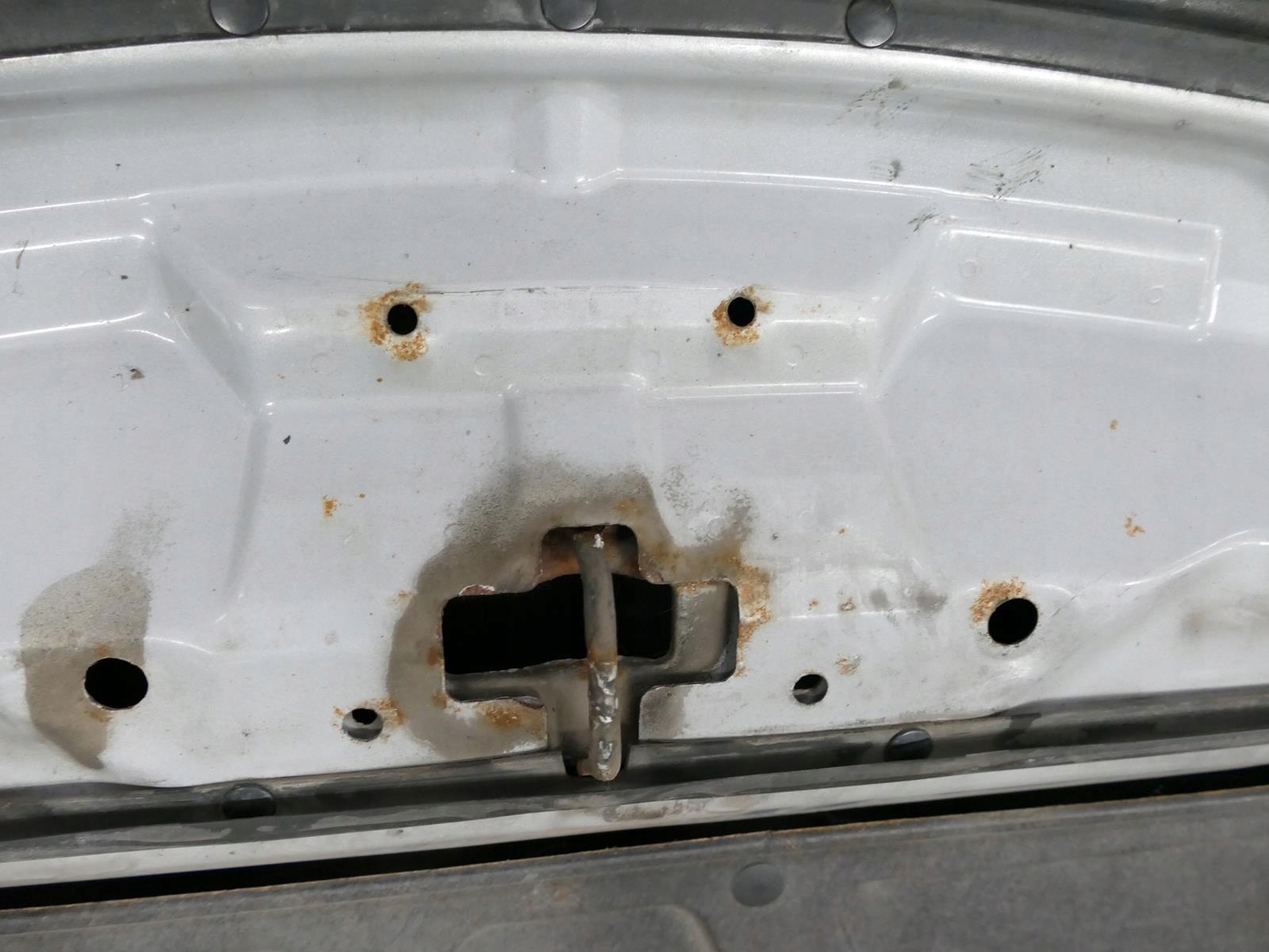 MAZDA MPV II LW LIFT Cofano 22V