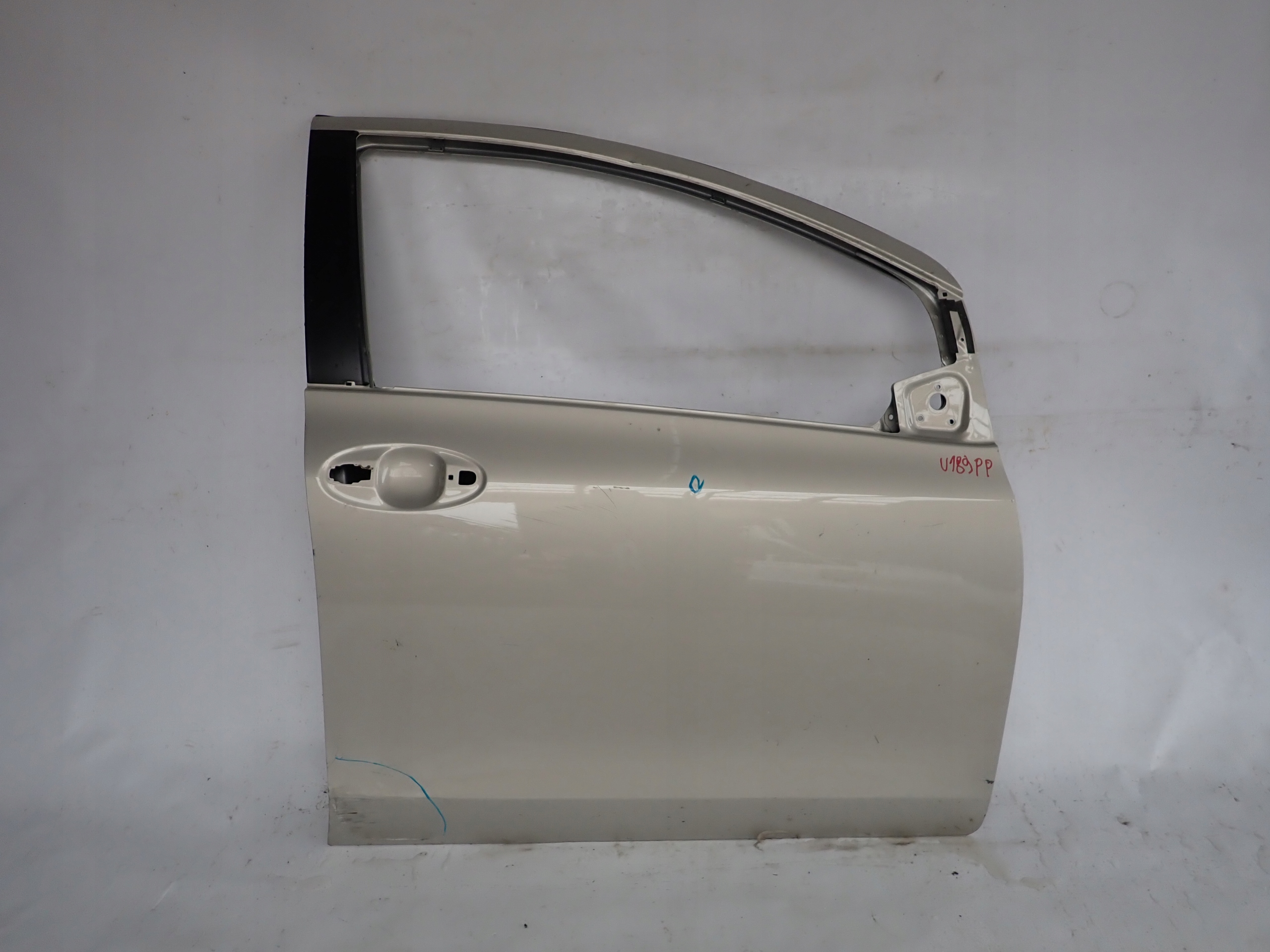 TOYOTA YARIS 2 II 2005- door right front front
