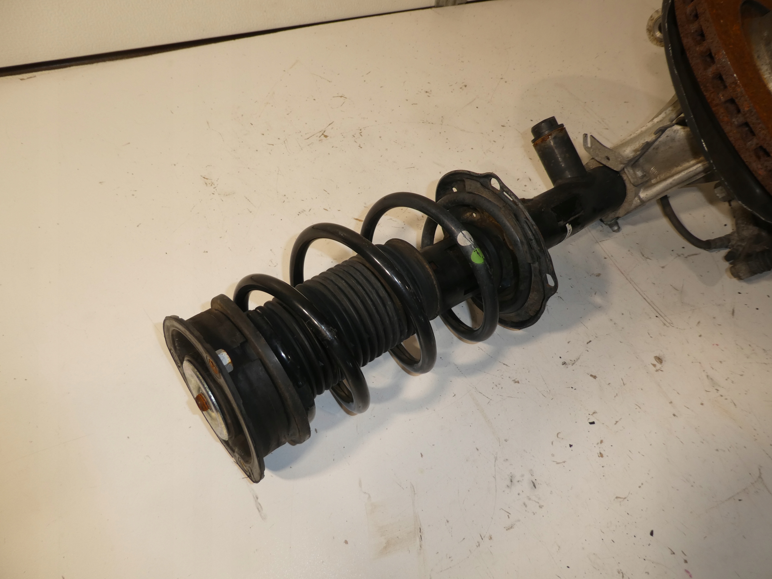 McPherson swing shock absorber caliper VW SKODA 3Q0413031BE