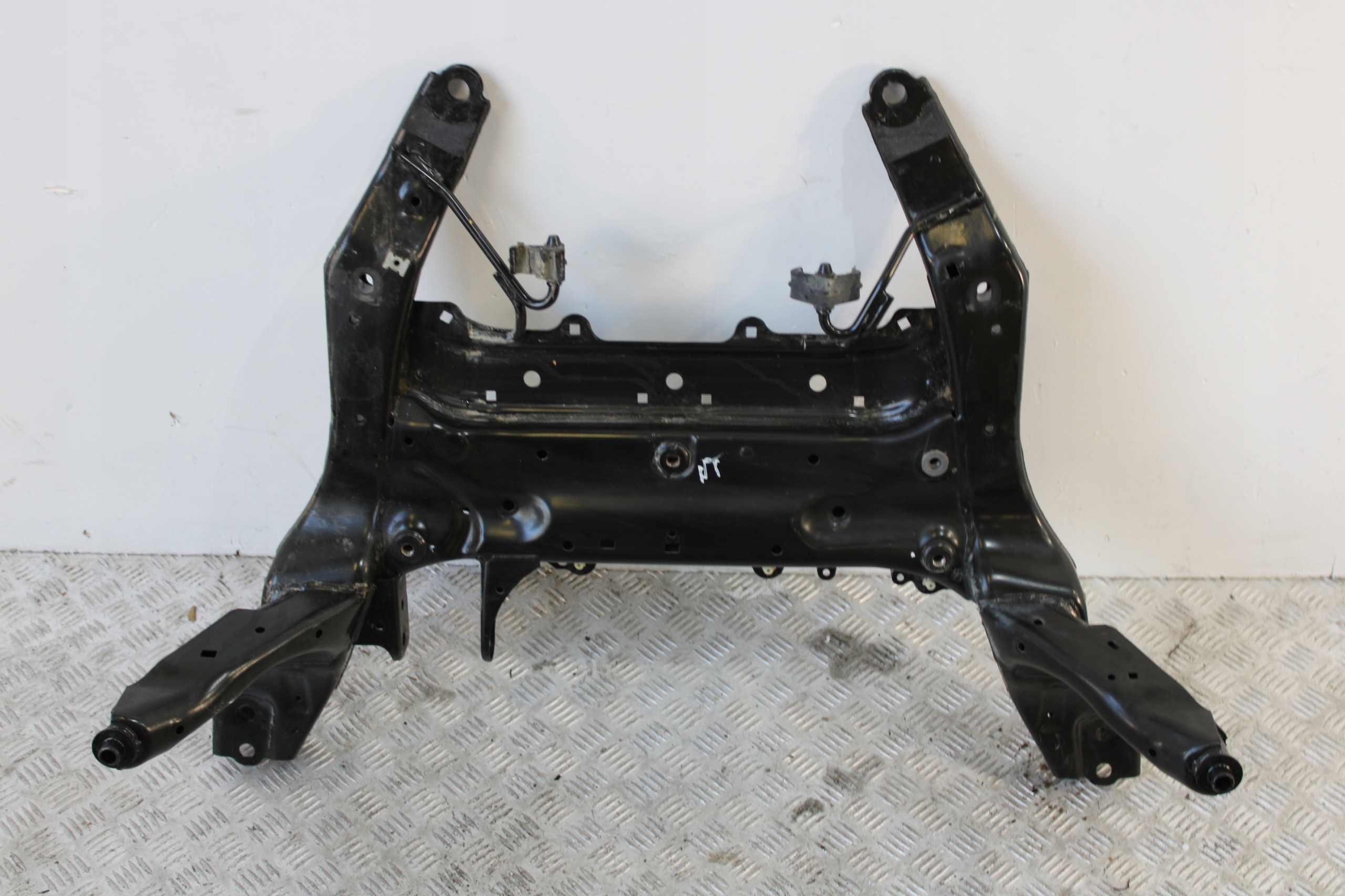 axle beam subframe axle beam front BMW X1 F48