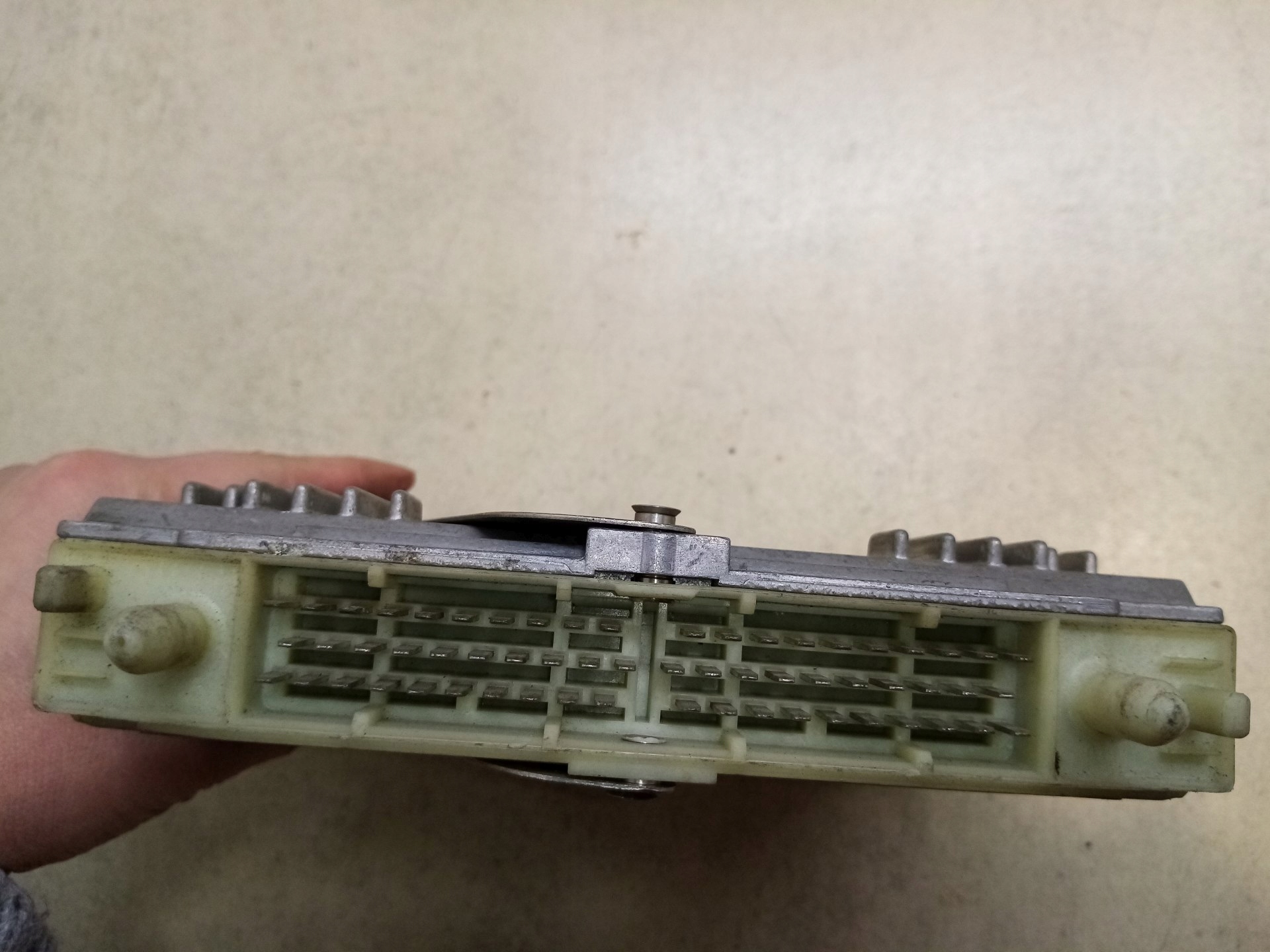 control unit of the engine VOLVO 850 2.5 0227400179