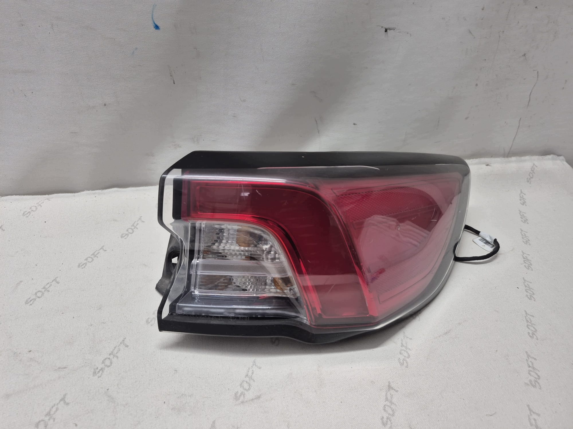 FORD KUGA MK3 III 19- light right rear part rear 98613212305