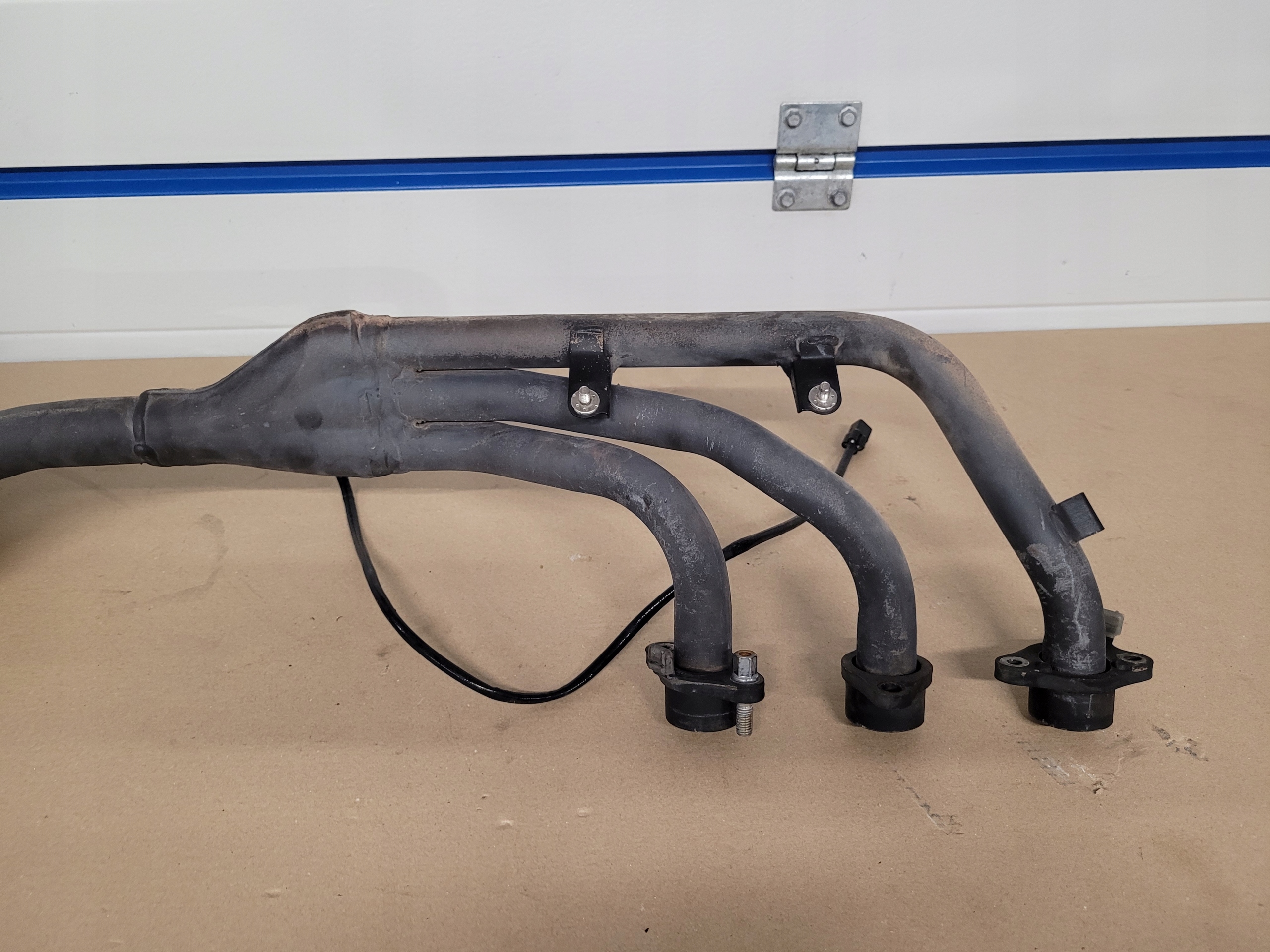 HondaGLLL19221242142121221 - Honda GL 1800 01-05 выпускной коллектор левый