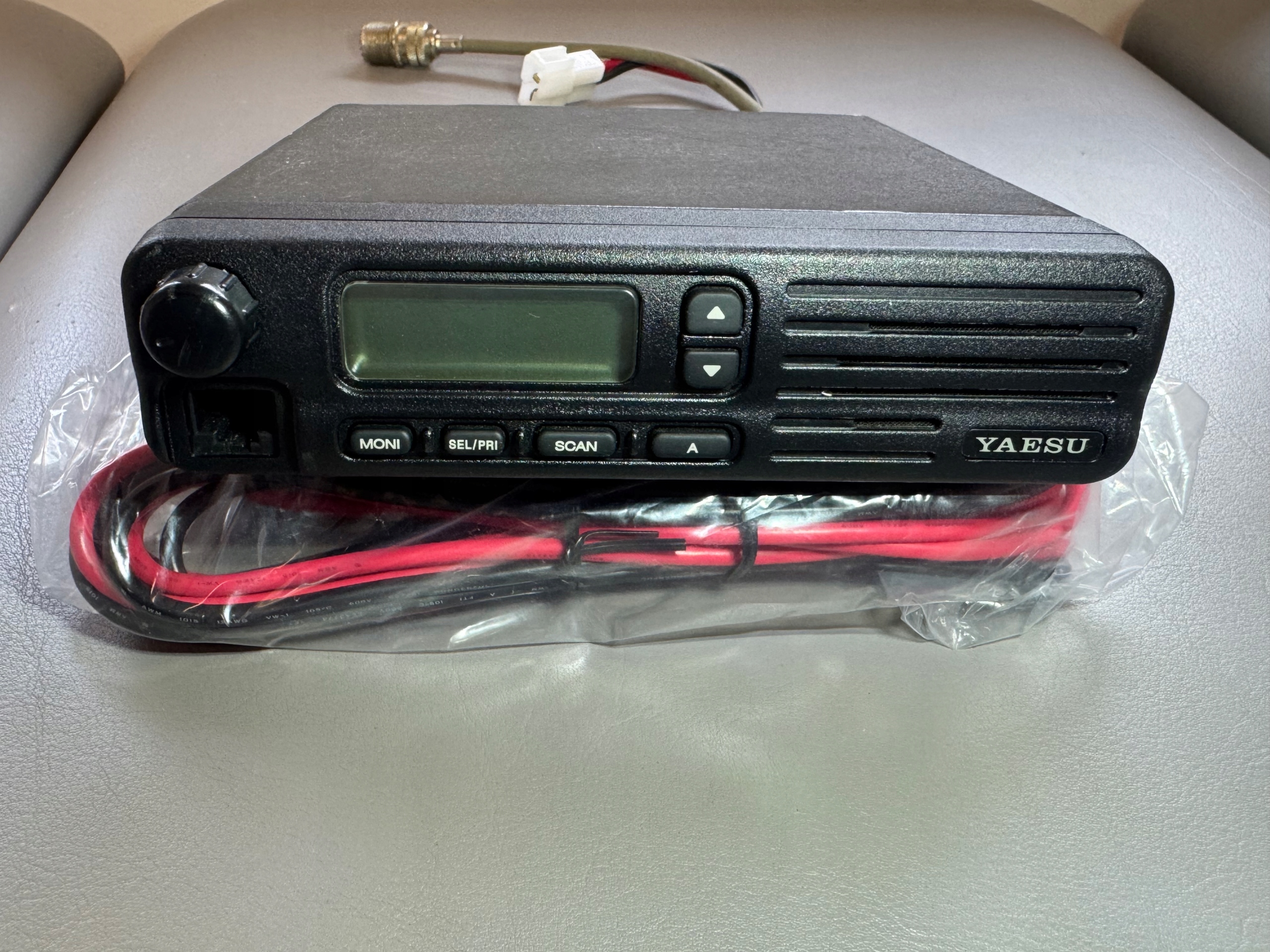Yaesu VX-3000V VHF
