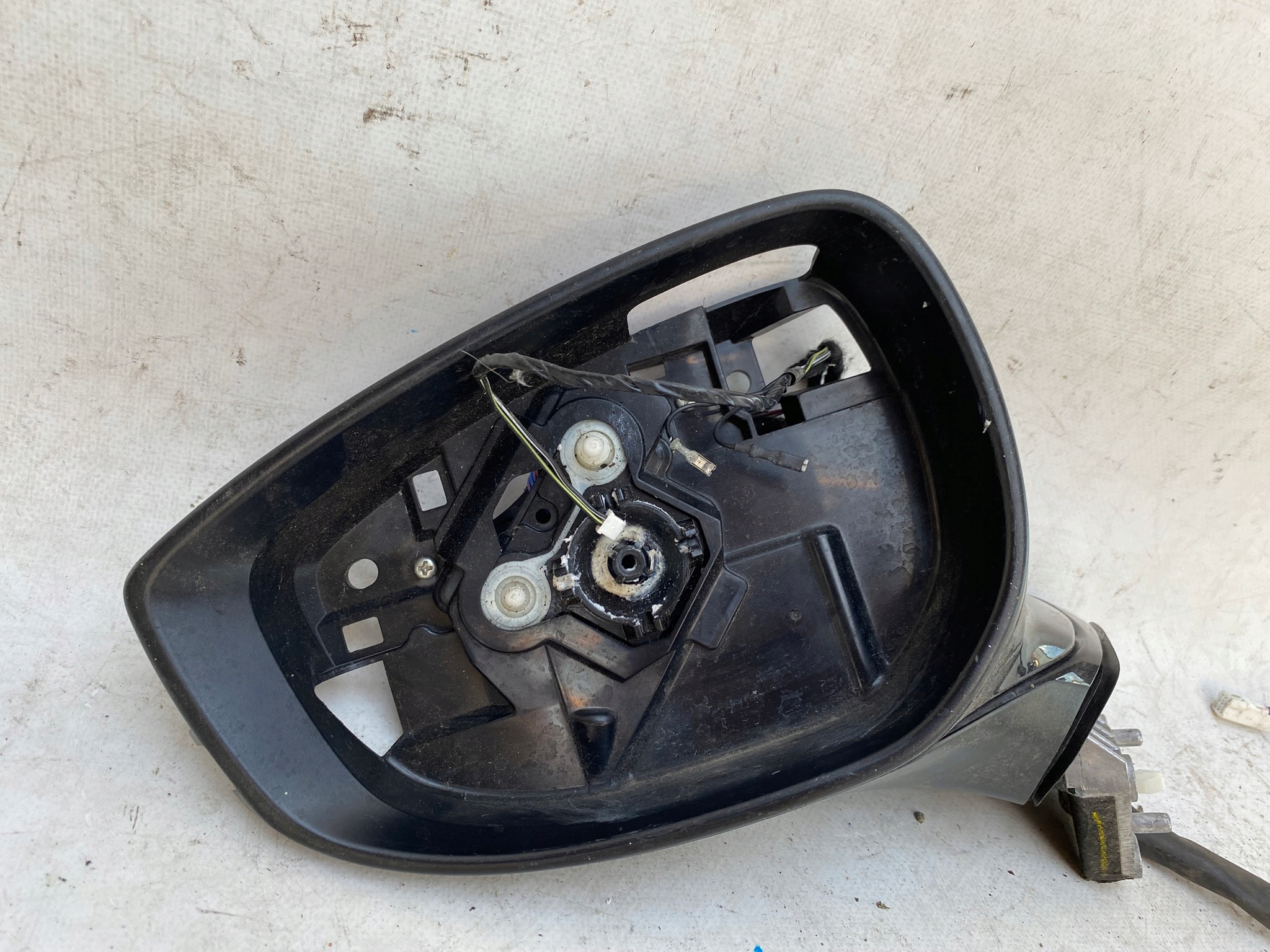 MAZDA 3 18- mirror left support 9 PIN