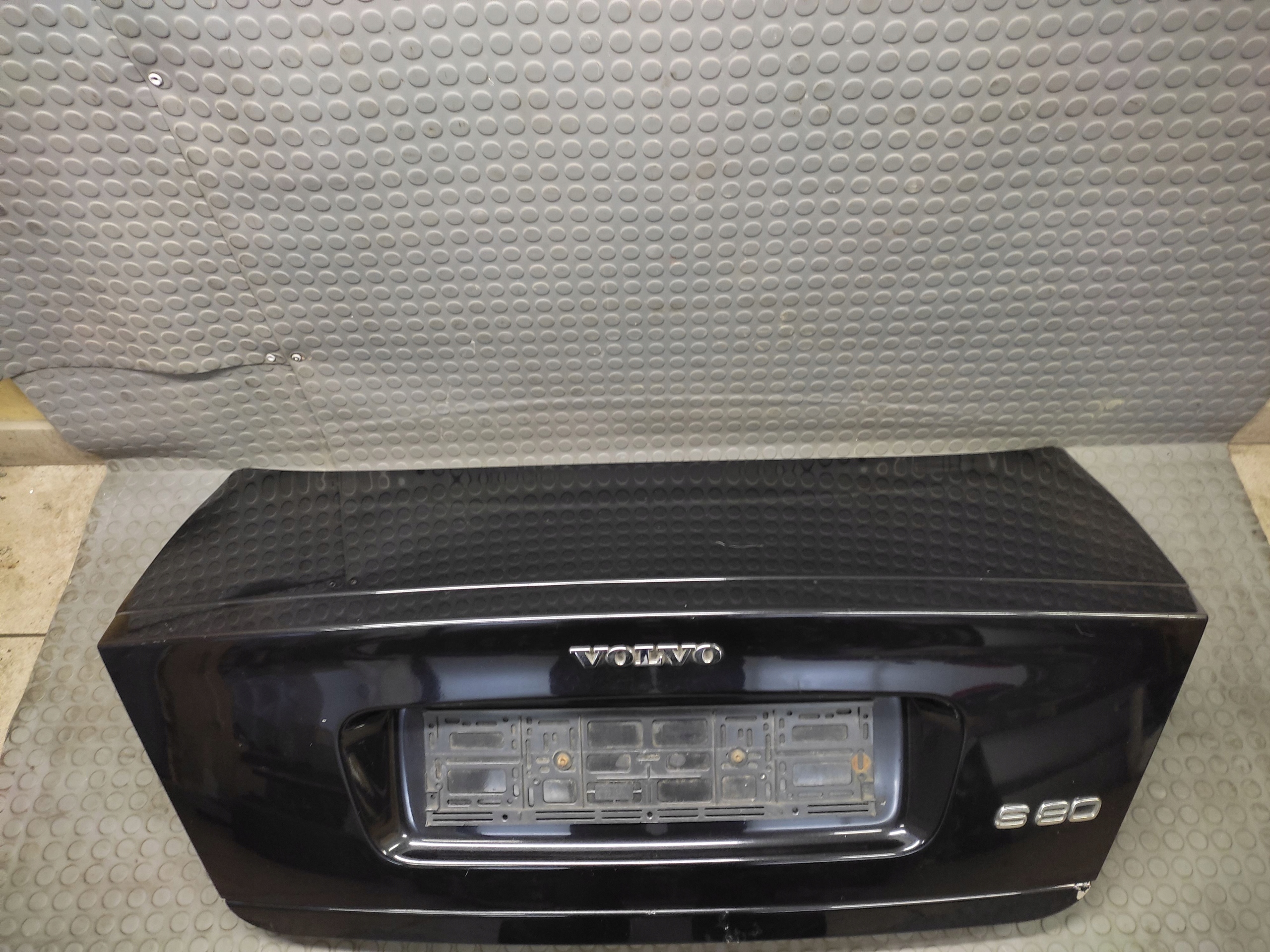 VOLVO S80 rear trunk door boot