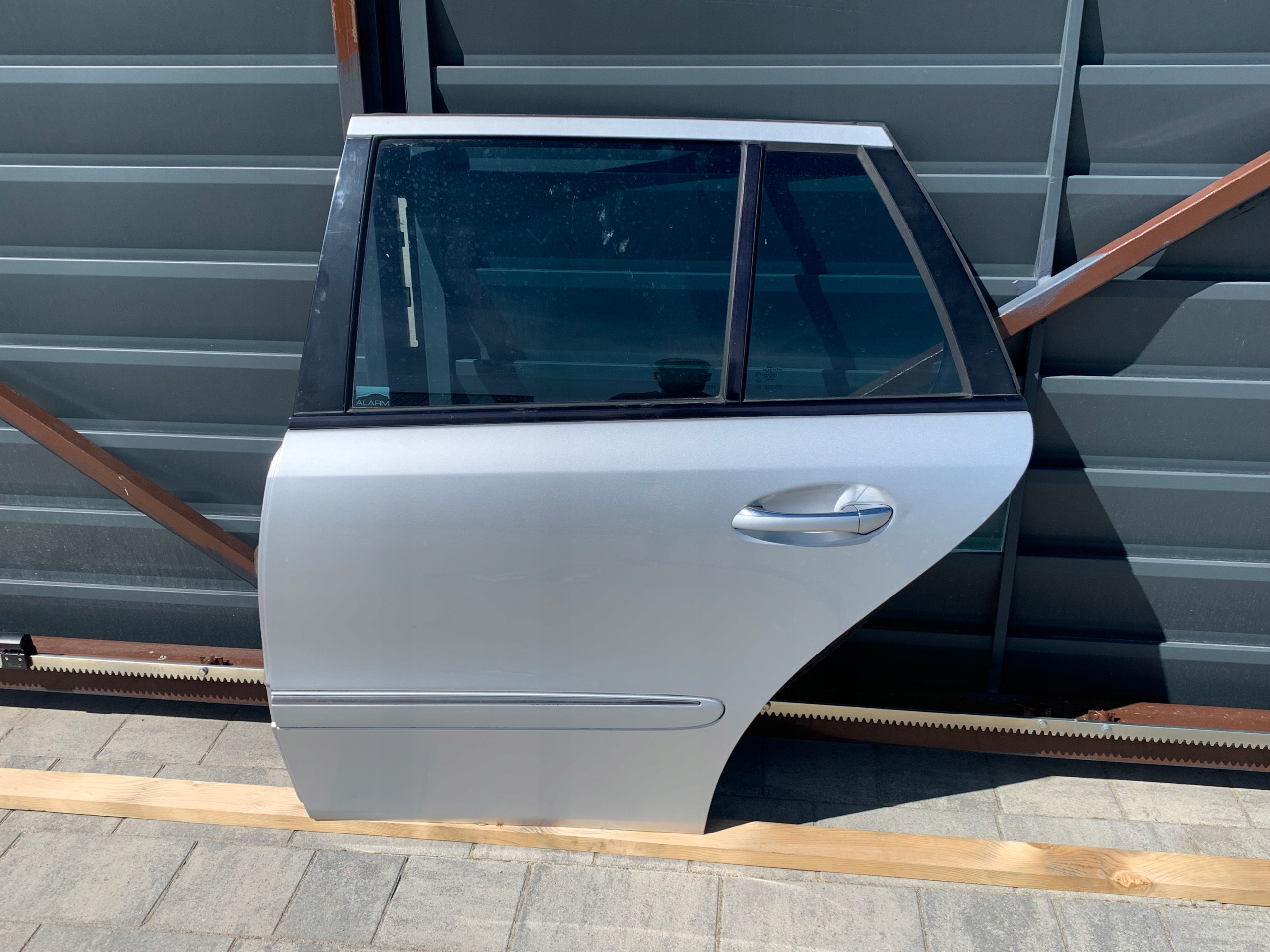 MERCEDES W211 DRZWI LEWY TYŁ LEWE TYLNE 775u C775u KOMBI