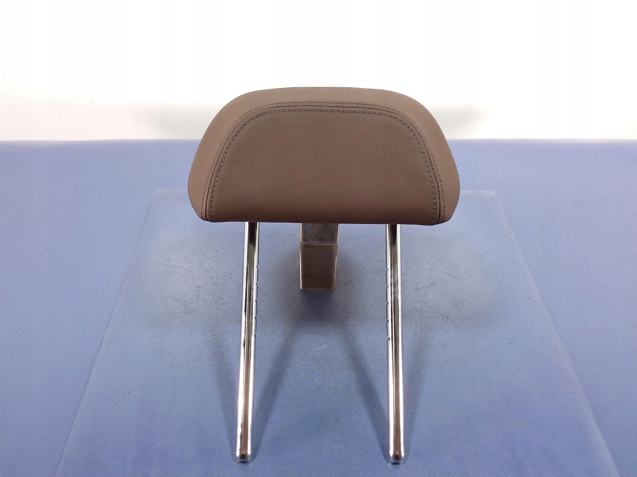 BMW X3 G01 подголовник задний внешний