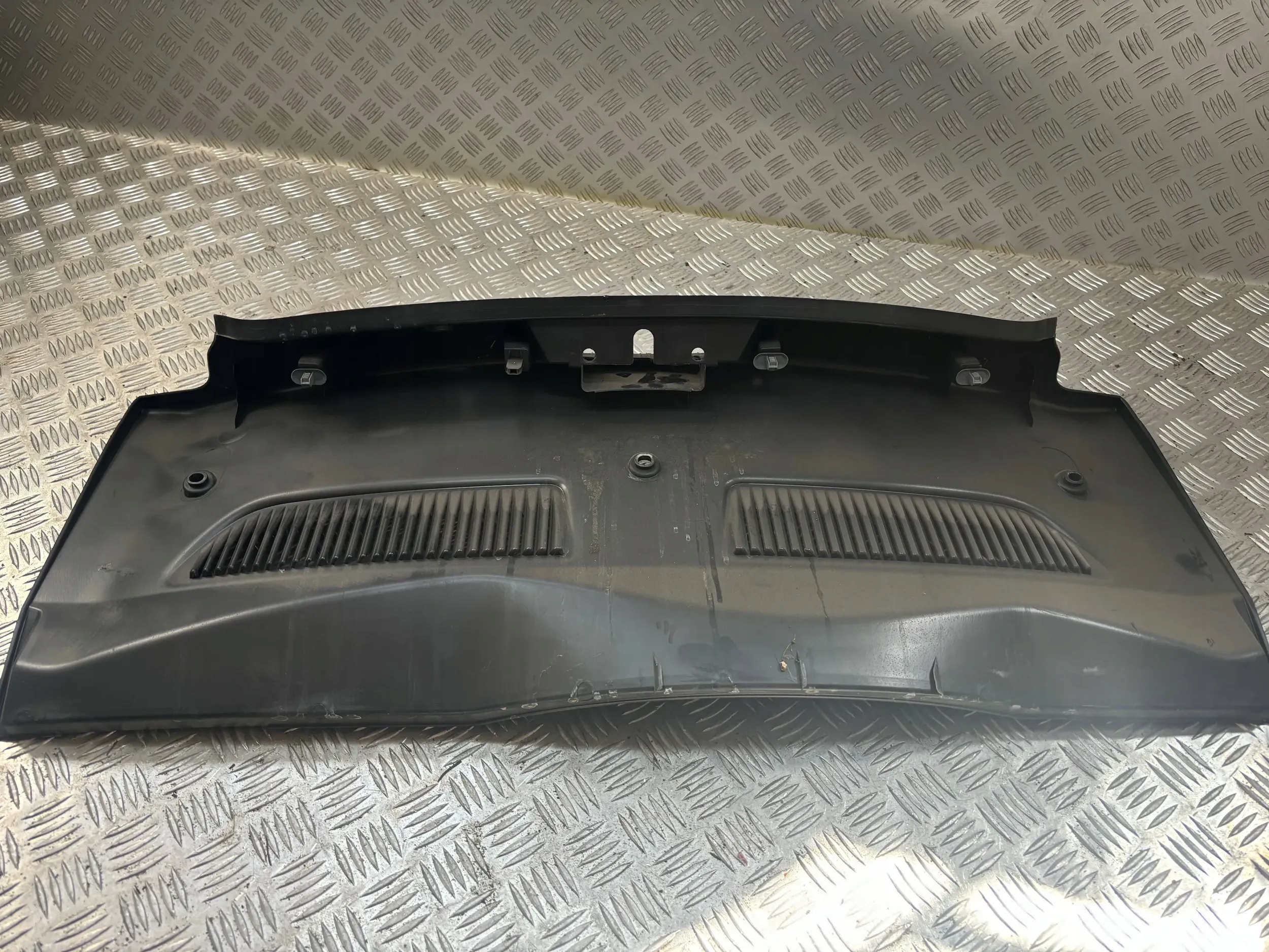 OSŁONA NAKŁADKA PASA TYŁ ALFA ROMEO MITO 1560831410 Numer katalogowy części 1560831410