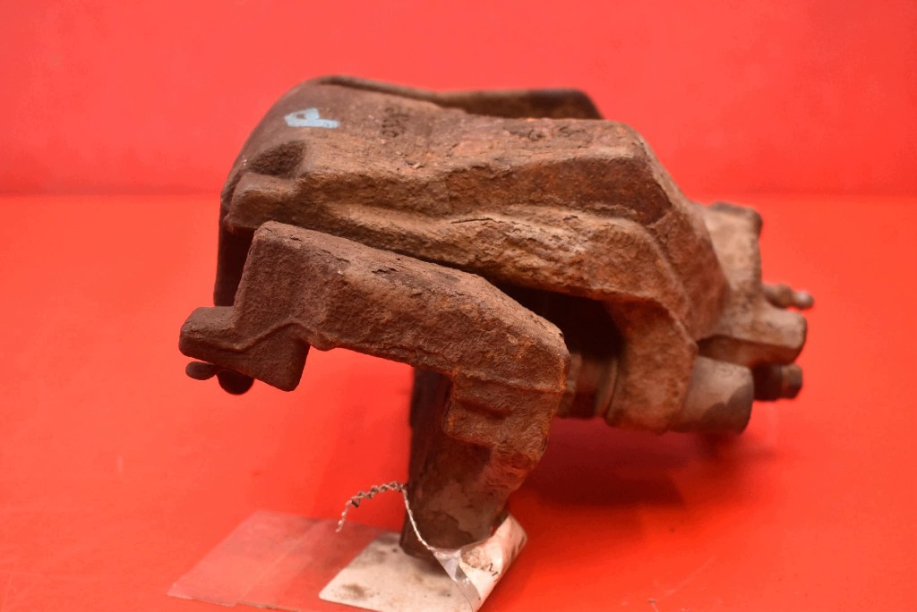 caliper brake right front DG9C-2010-EE FORD MONDEO MK5 2.0 TDCI 180 KM