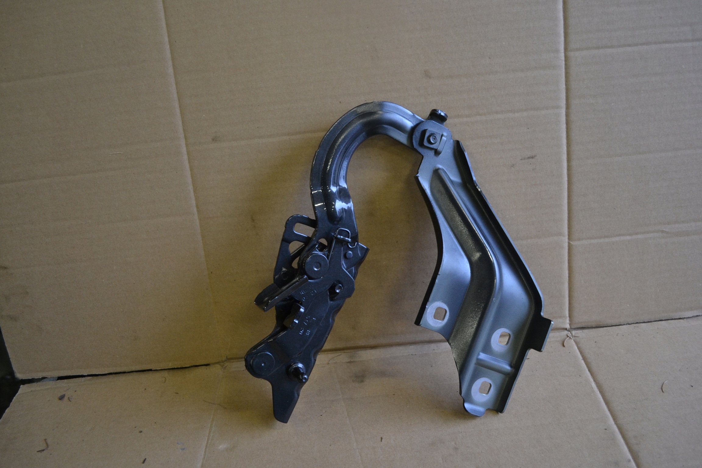 MERCEDES C KLASA W206 A206 hinge bonnets