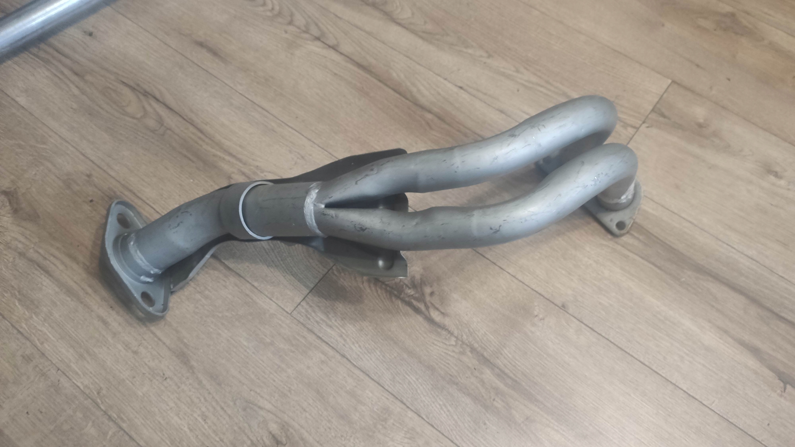 TLUMIK RURA WYDECHU MAZDA 626 II 1 6 82 87 WALKER