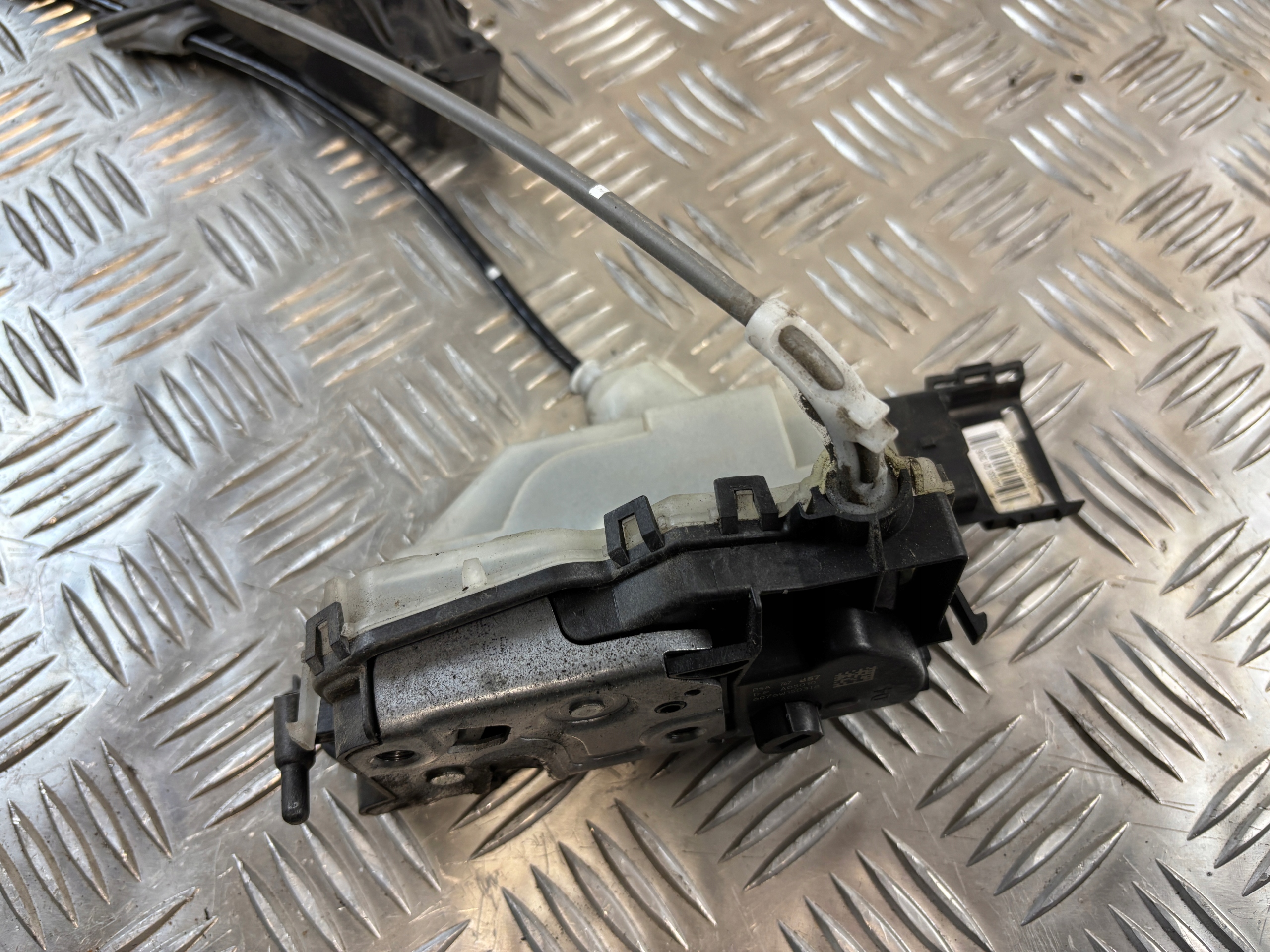 lock door right front Peugeot 301 PSA767857