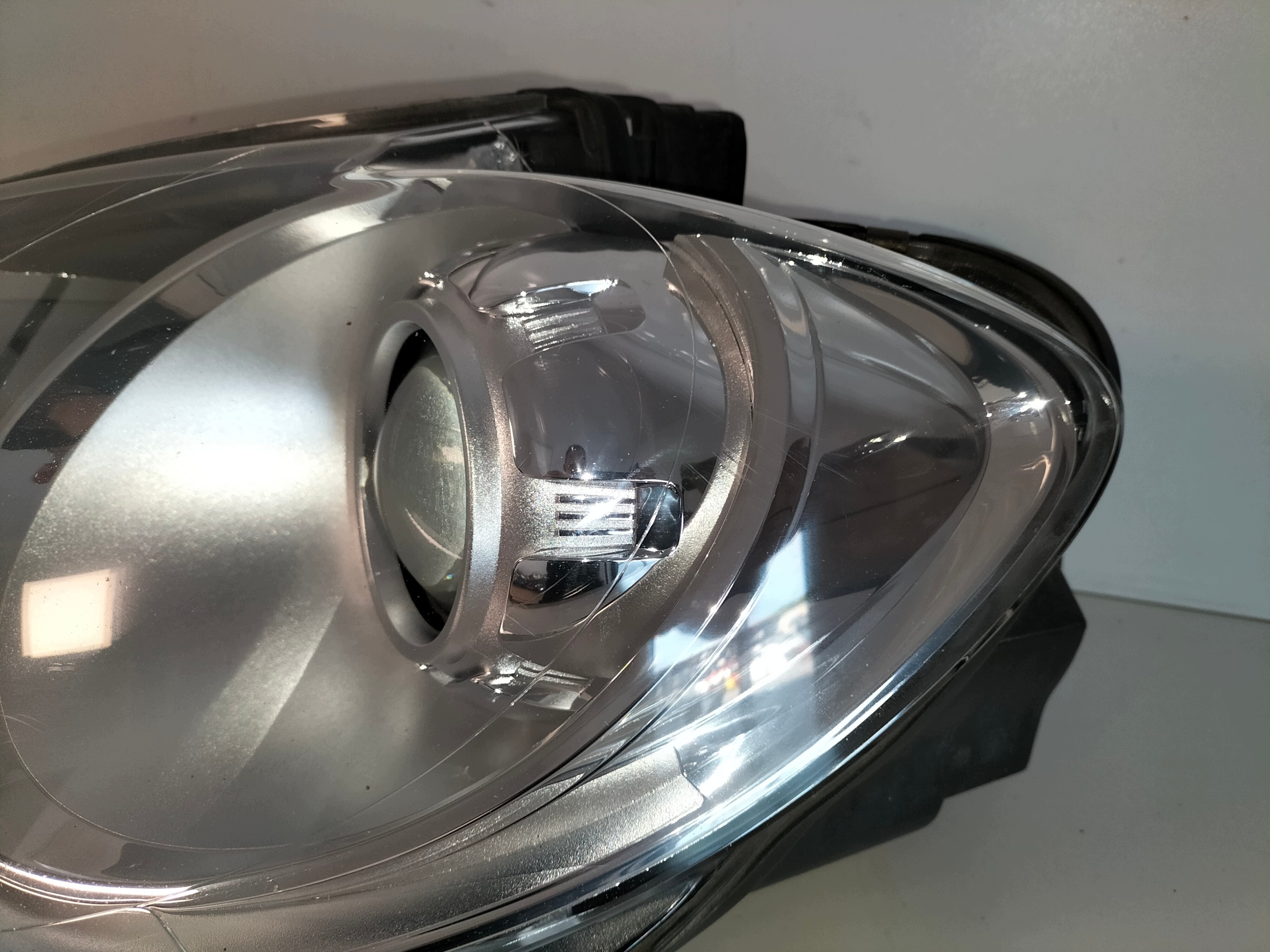 light front reflektor left VW TOURAN and LIFT 07-10
