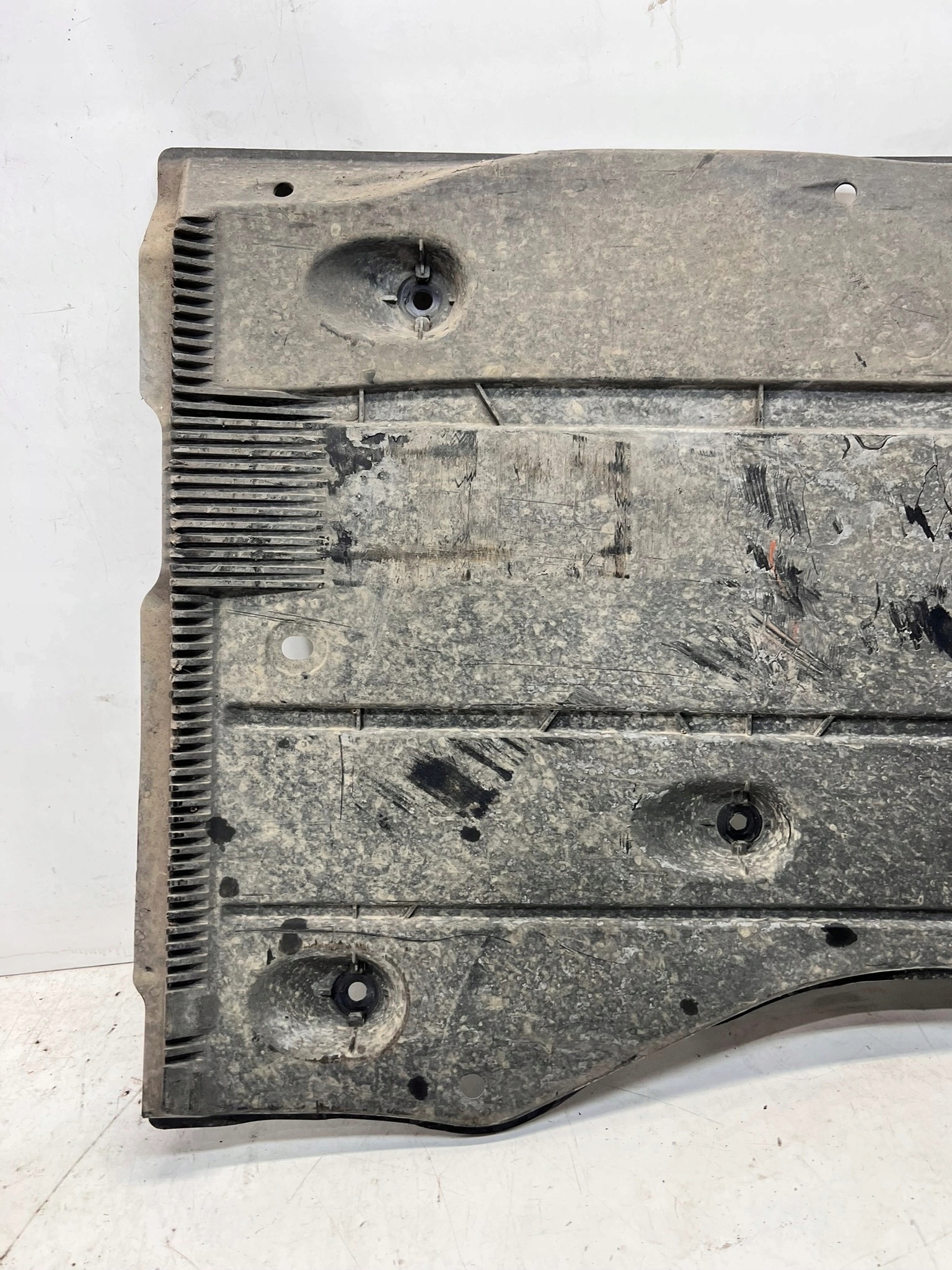 Blende Abdeckung abdeckung Unterfahrschutz rechts AUDI A3 8V 5Q0825202L 97/26