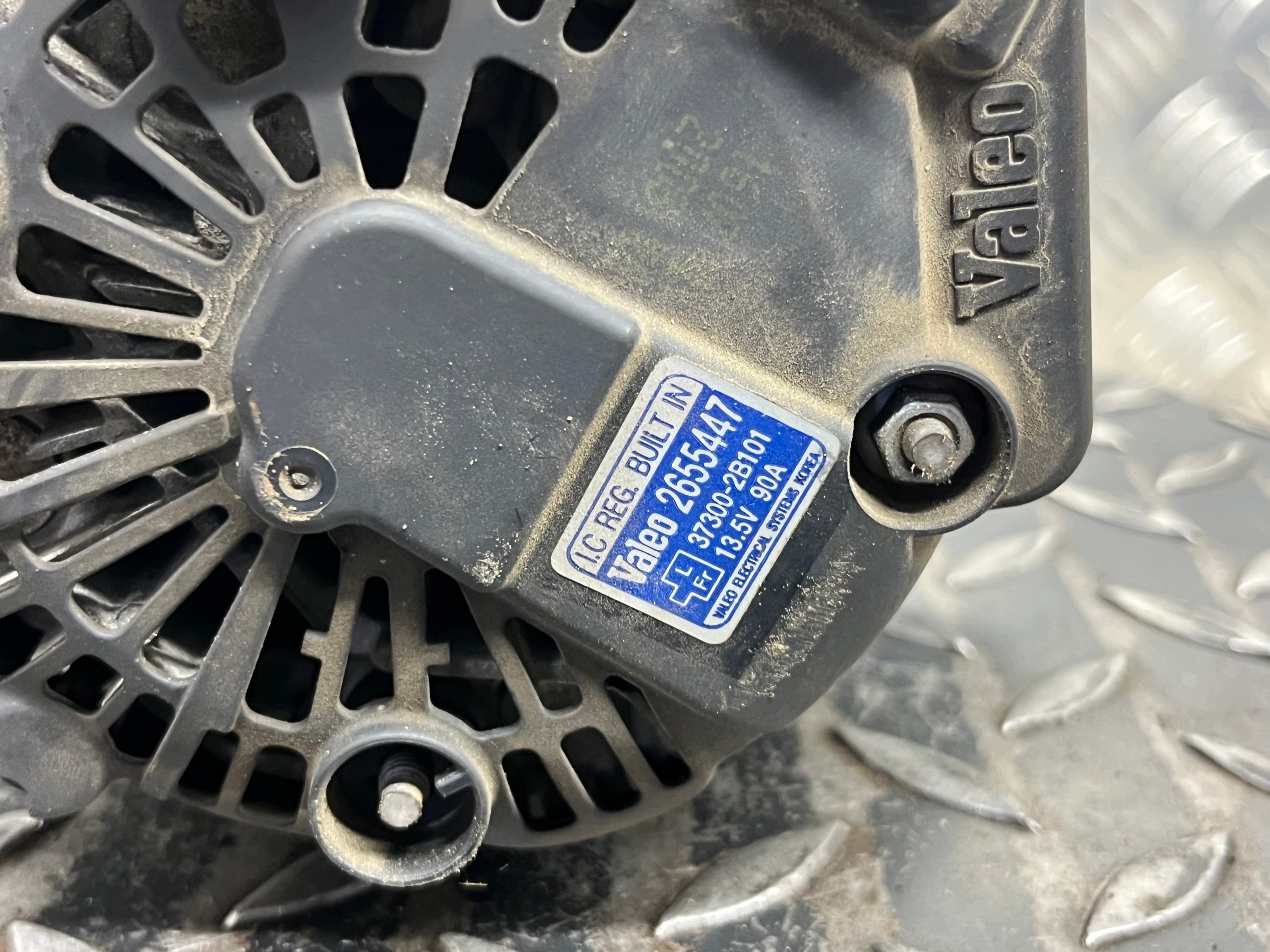 ALTERNATOR KIA SOUL 37300-2B101