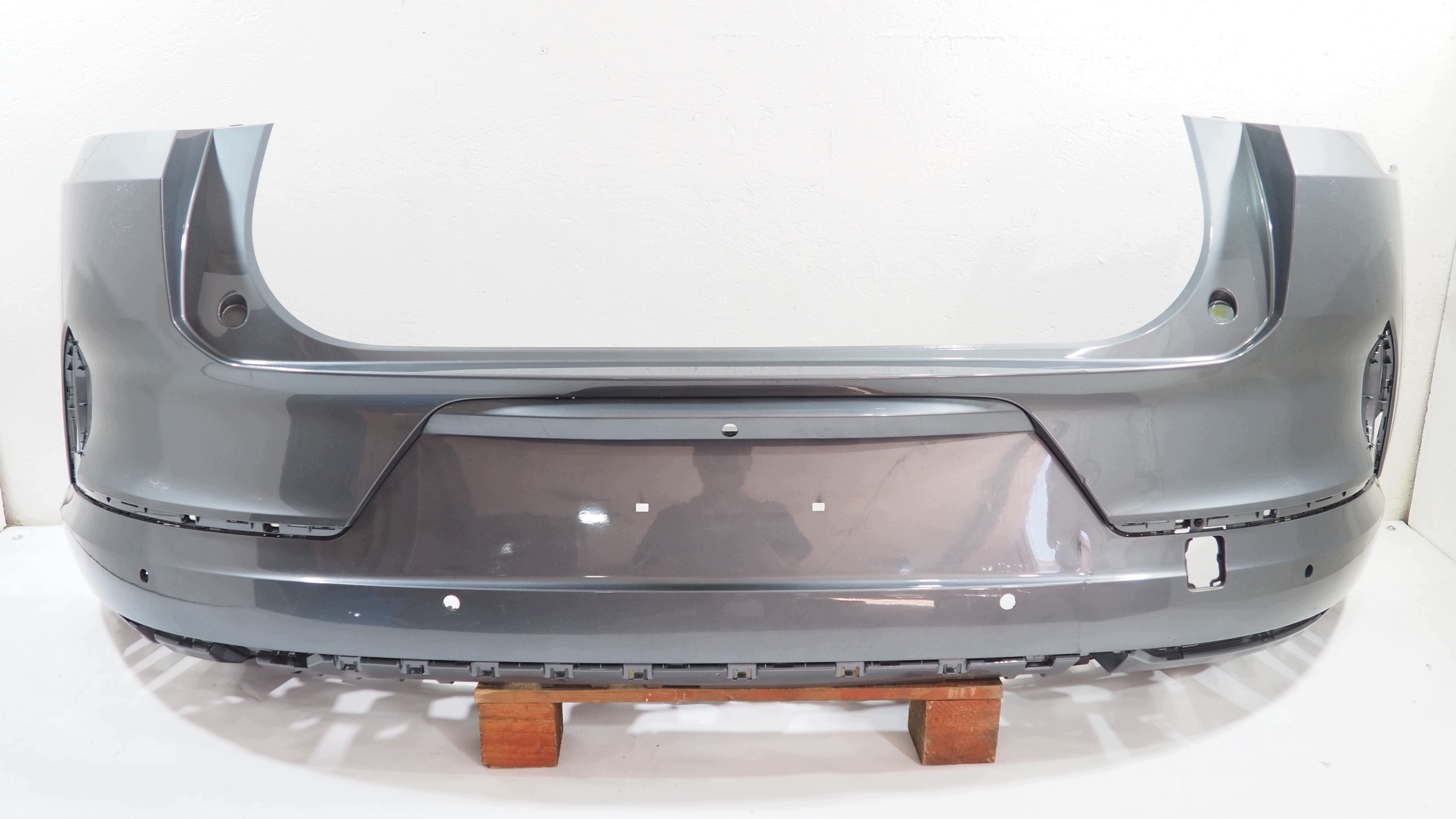 Polestar IV bumper rear part rear 80008694