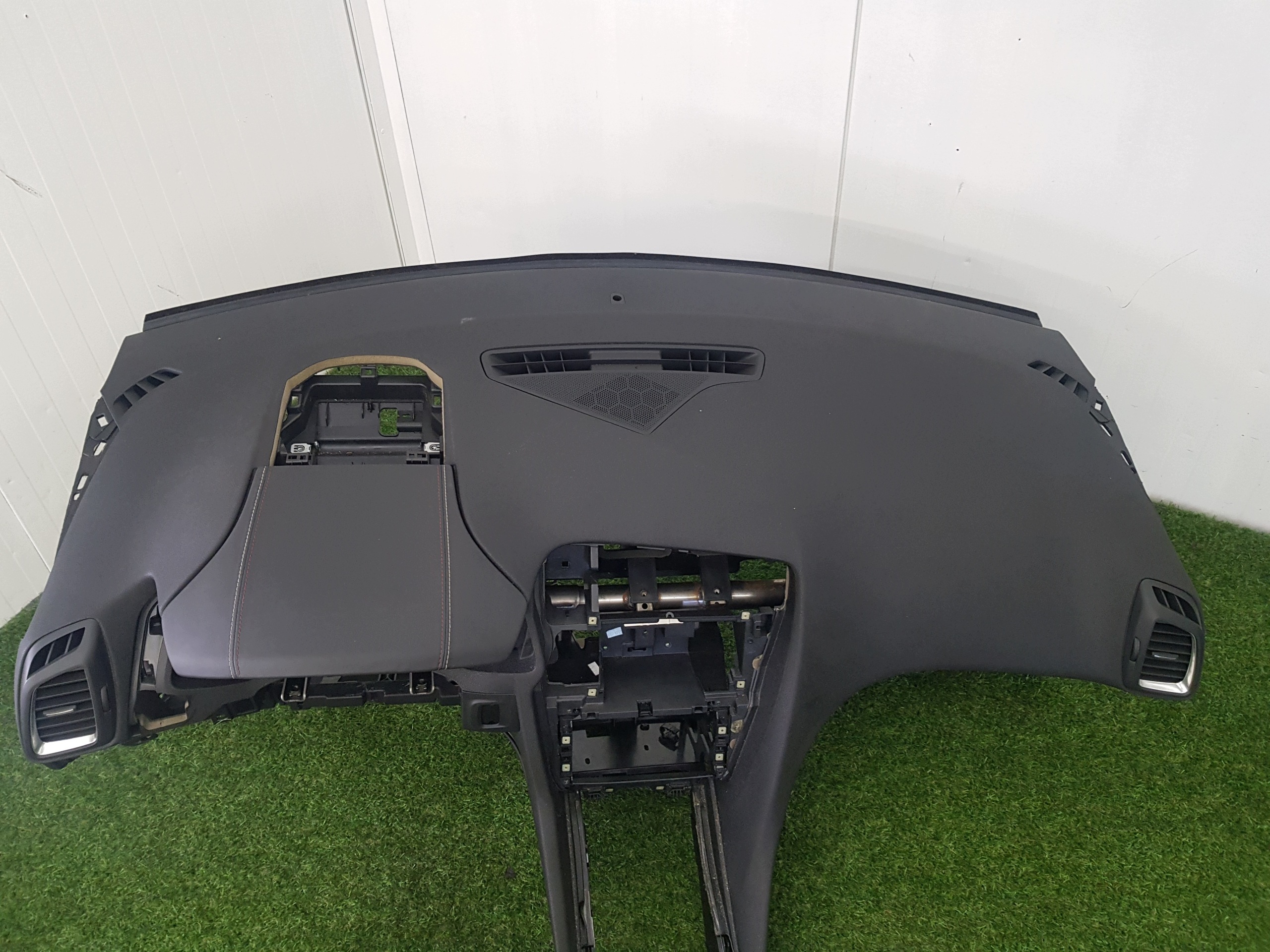 dashboard instrument panel console CITROEN DS-5 96864298ZD 9803398780 9670714880