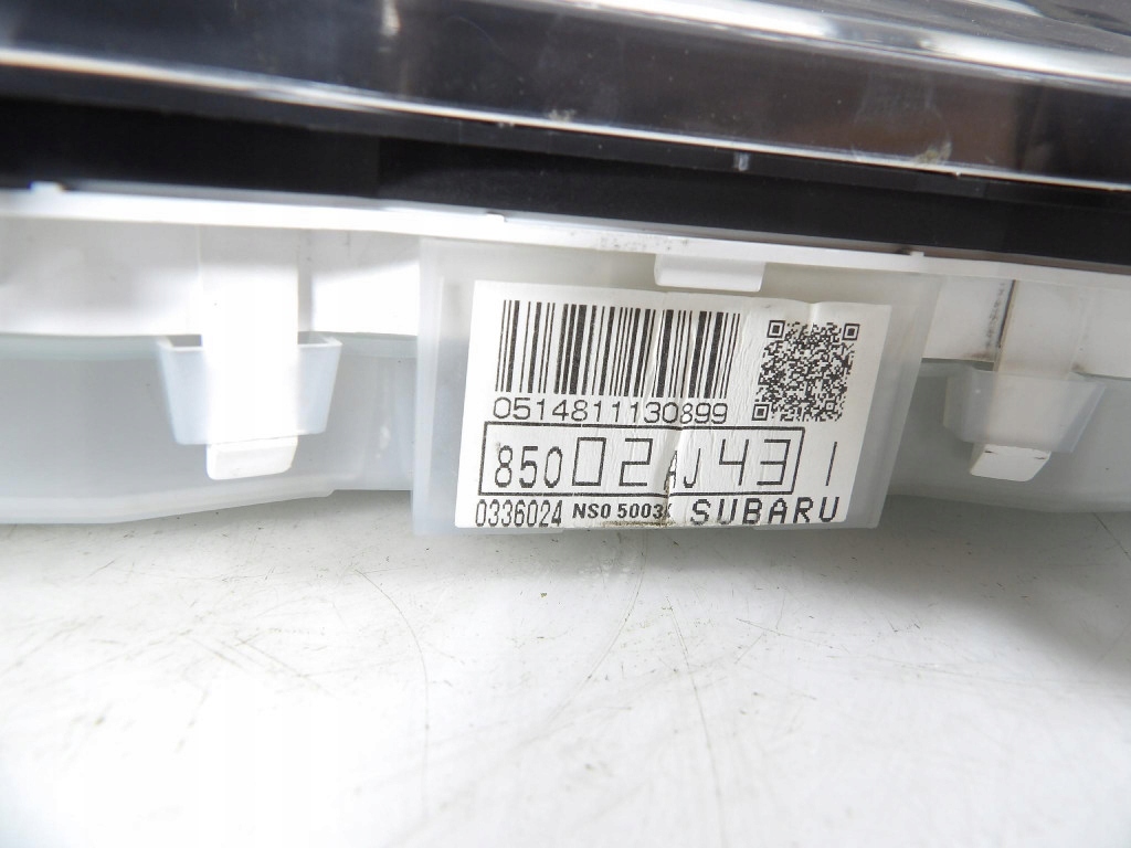 SUBARU LEGACY V 2.0D dials 85002AJ43