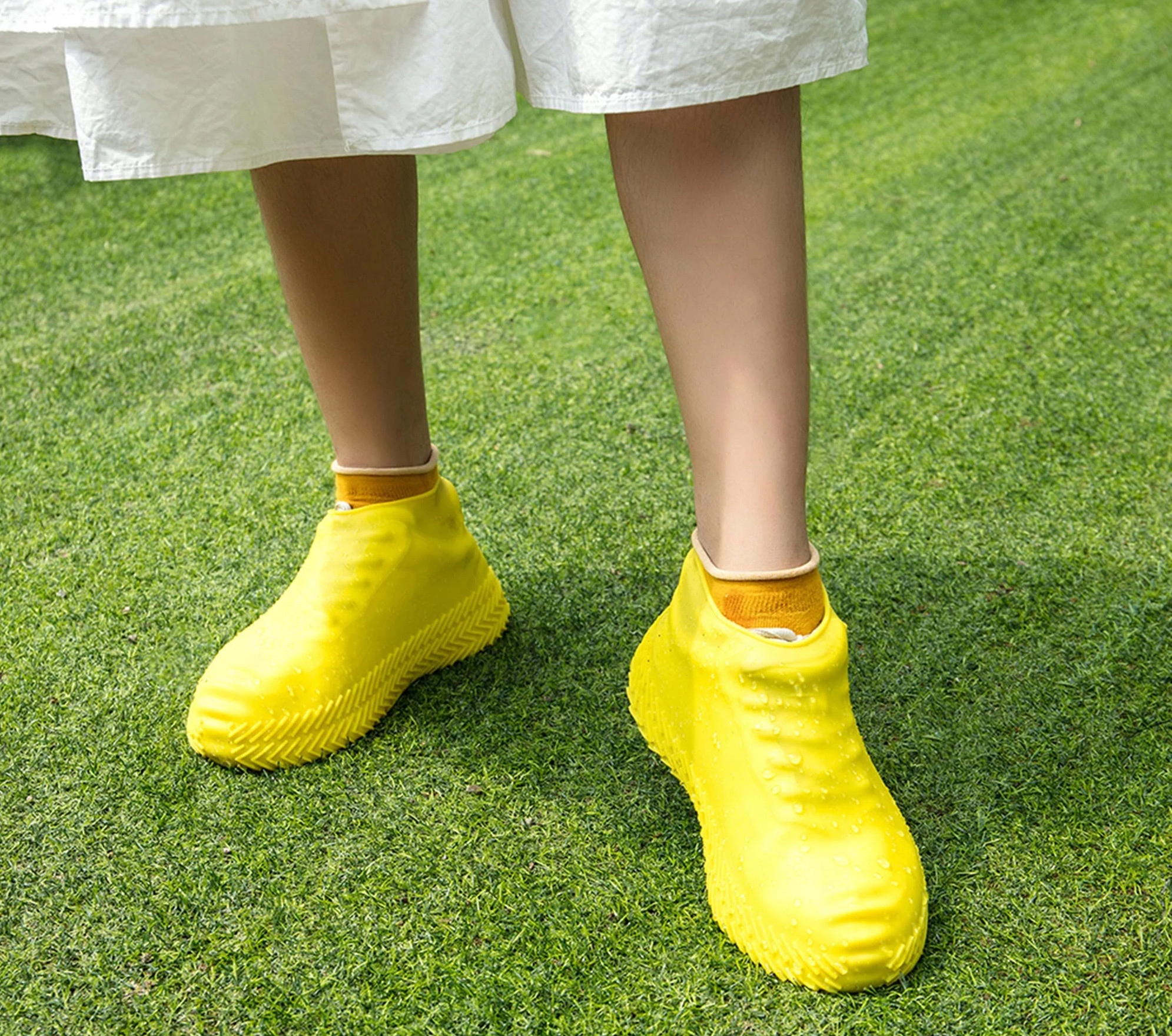 PRZECIWDESZCZOWE NAKŁADKI NA BUTY OCHRANIACZE L