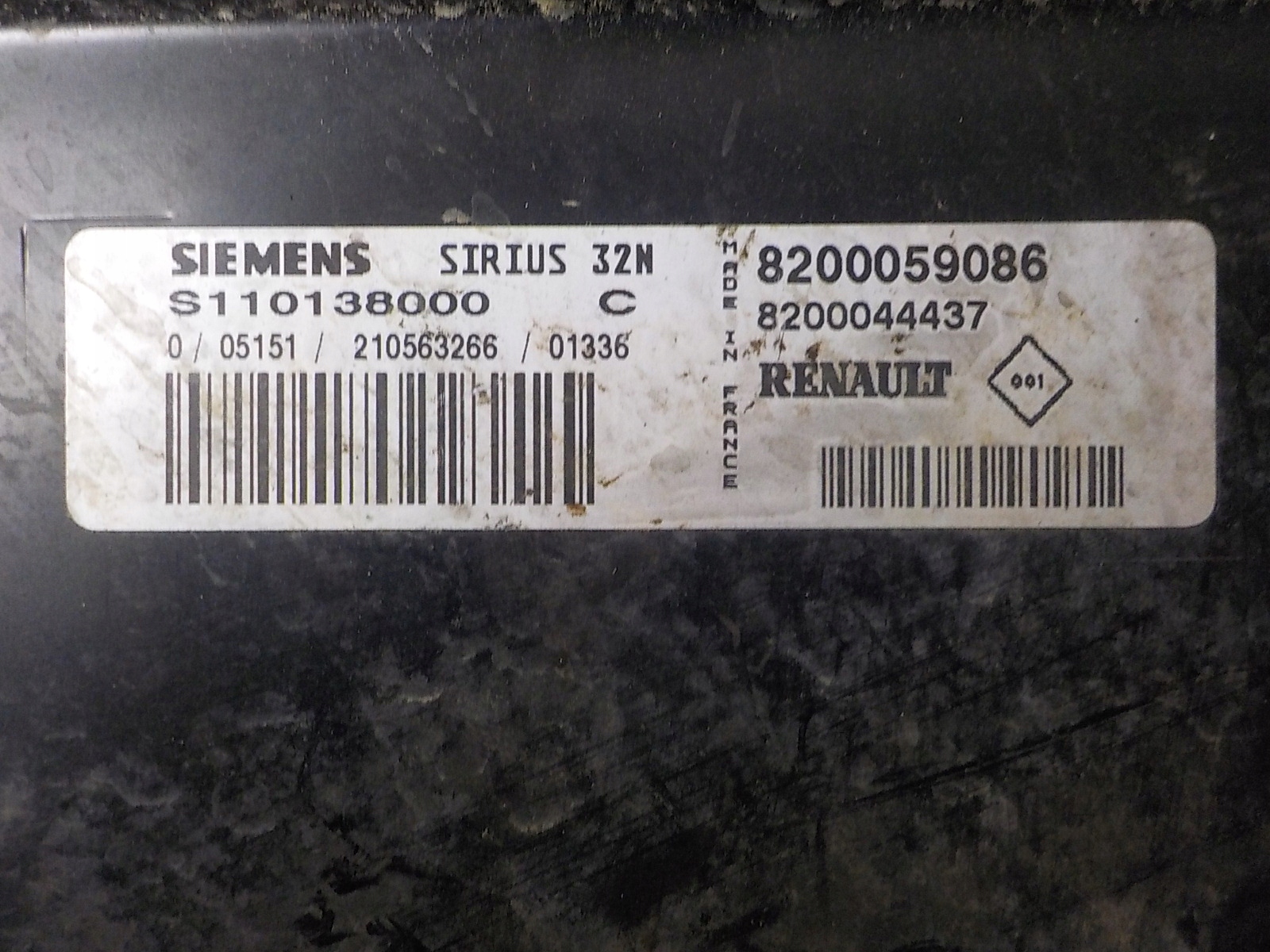 RENAULT computer control unit S110138000C 8200059086