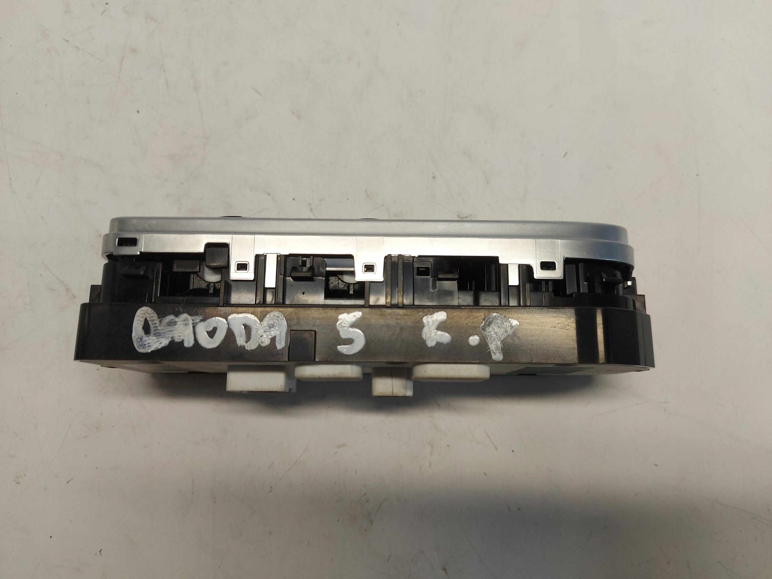 Chery Omoda 5 2024r panel switch windows of the window left front 808000848aa