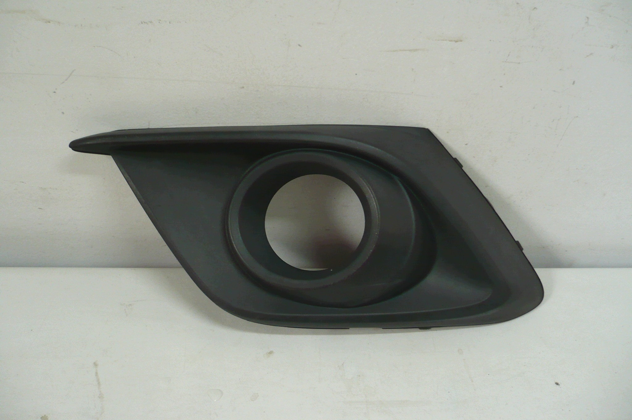 MAZDA 3 III BJ 13- grid of a bumper left front original