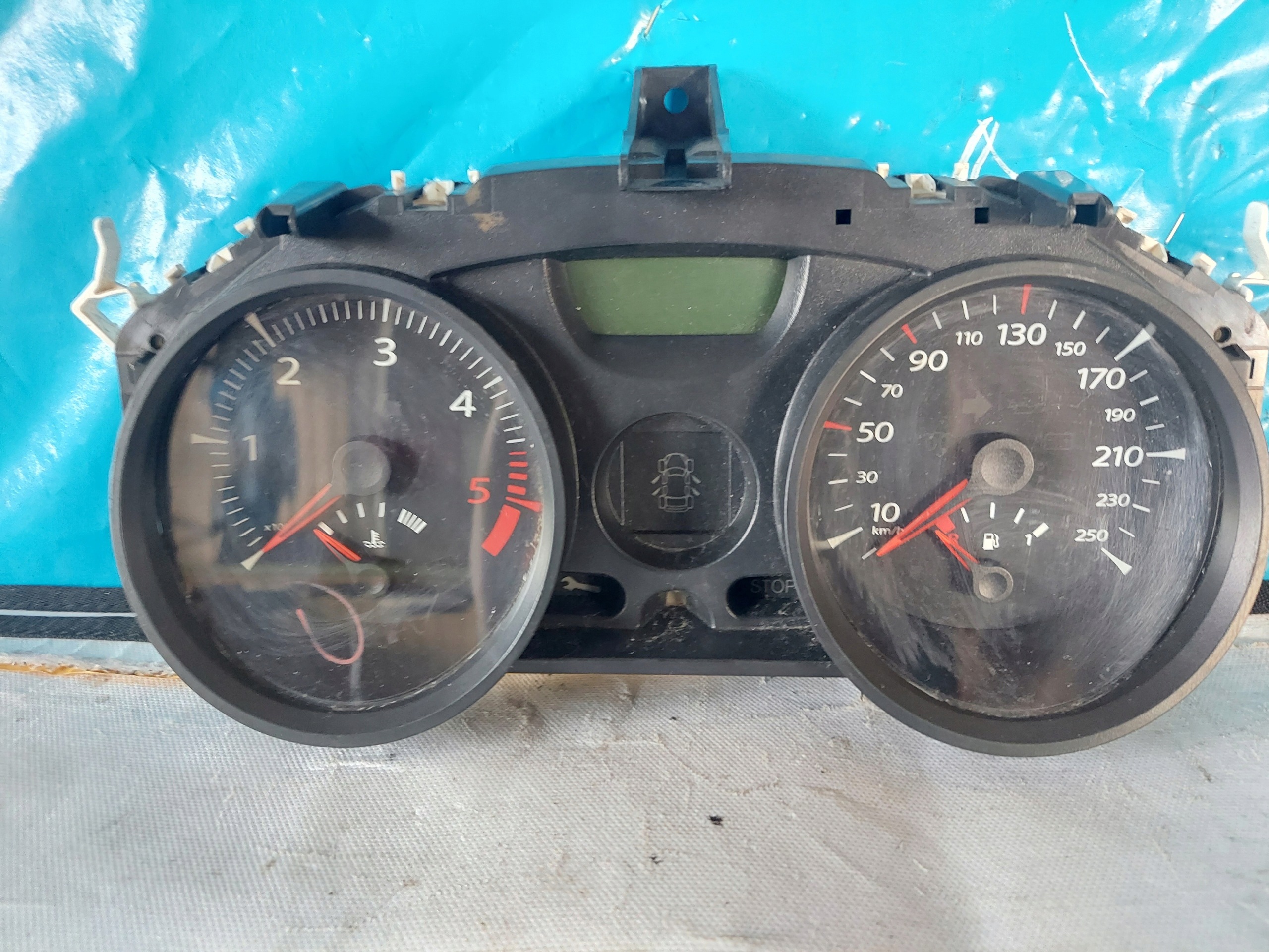 dials clock MEGANE II 1.9 DCI 8200408785
