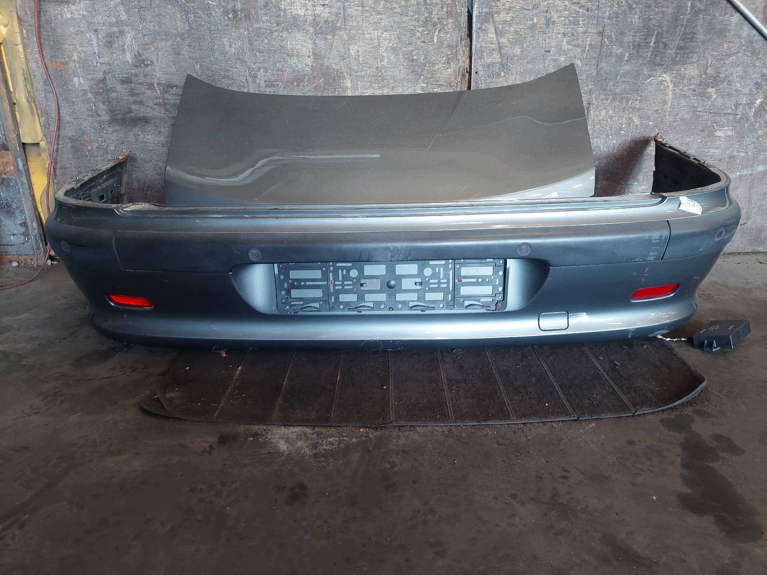 complete rear part trunk door bumper light PEUGEOT 607 and