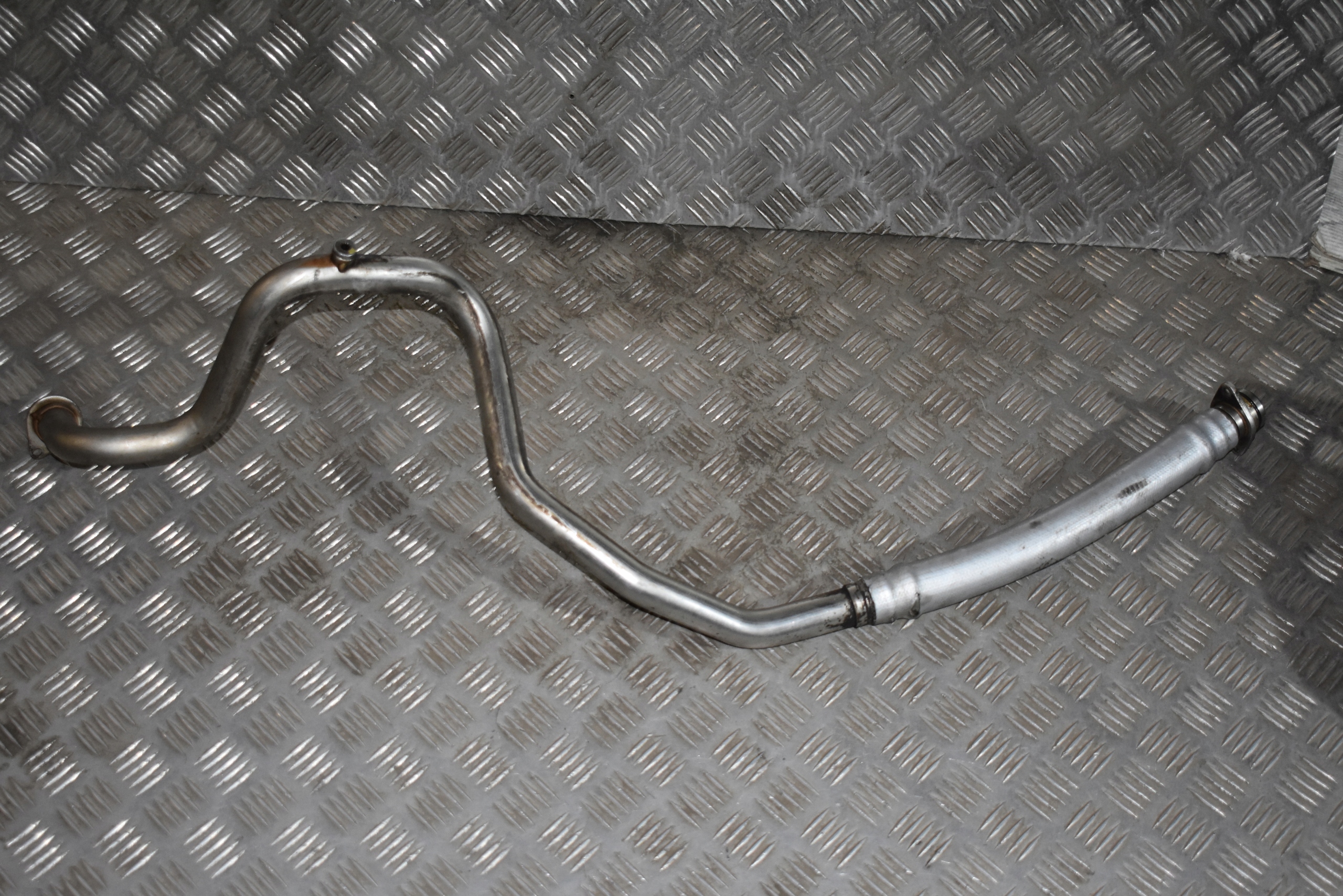 IDEALNY oil line AUDI R8 1