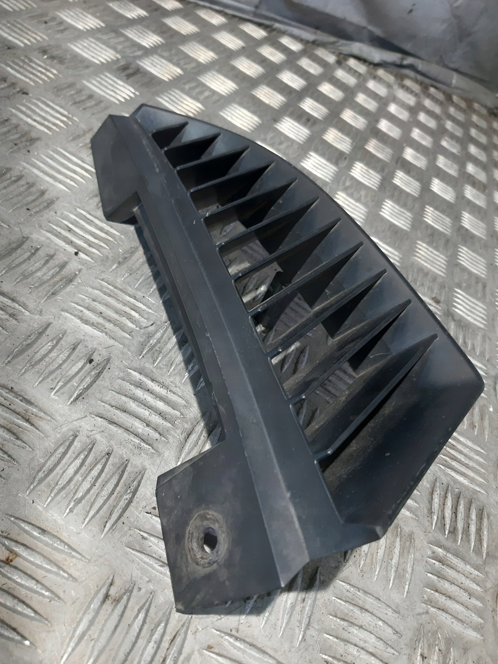 grill grille kidney grille left left front MITSUBISHI COLT VI MN127773