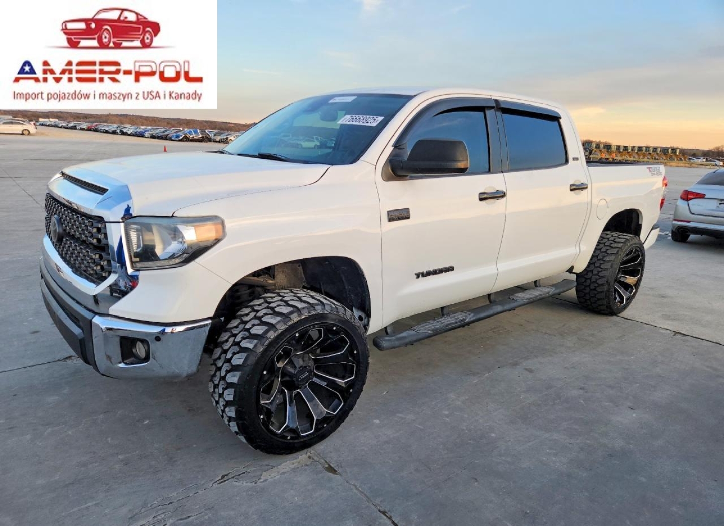 Toyota Tundra Crewmax Sr5 2021 5.7 Benzyna 381KM