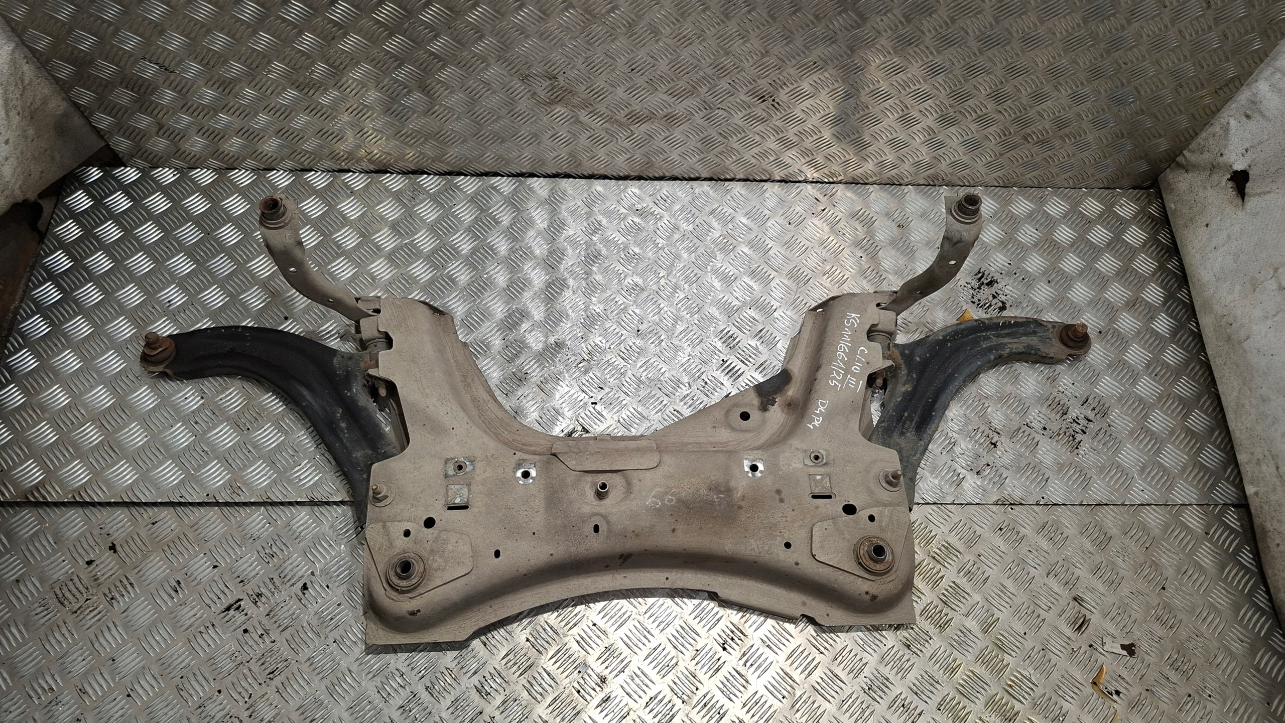 axle beam front axle beam RENAULT CLIO III