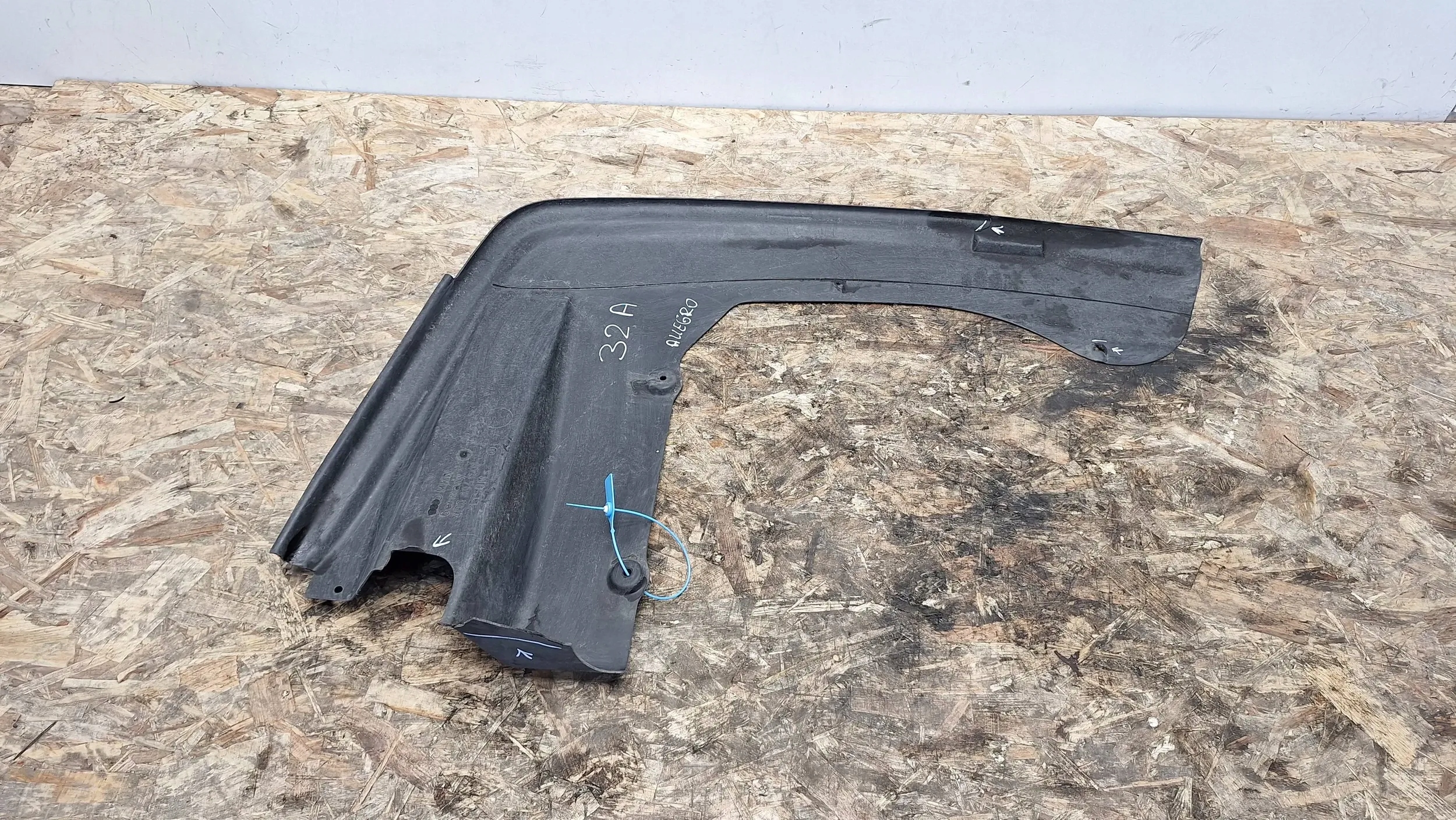 cover chassis 4D0804840 Audi A8 D2