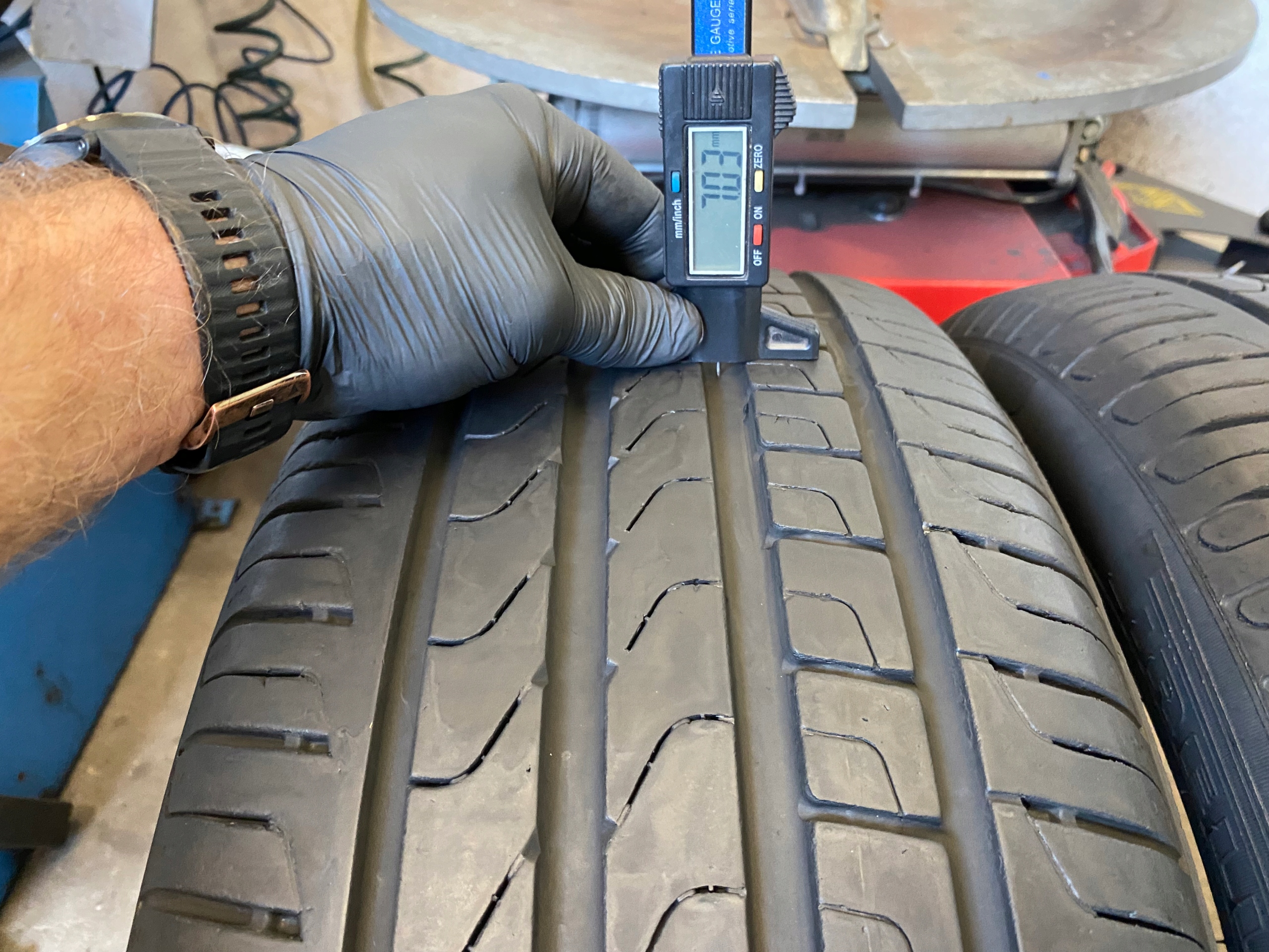 2 tyres summer 235/50R19 Pirelli Scorpion Verde as new