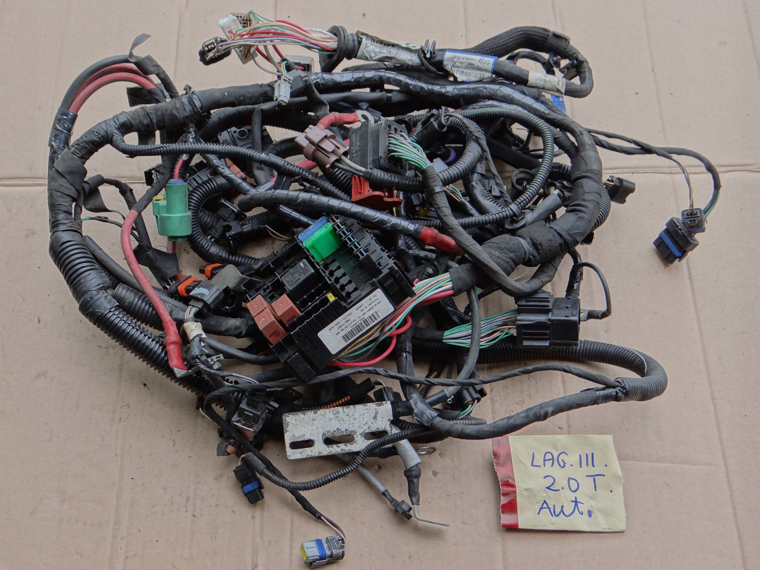 WIĄZKA SILNIKA RENAULT LAGUNA III 2,0 T