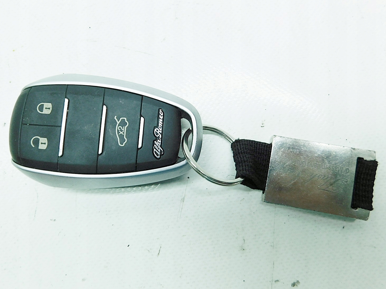 Брелок-Alfa ROMEO GIULIA STELVIO