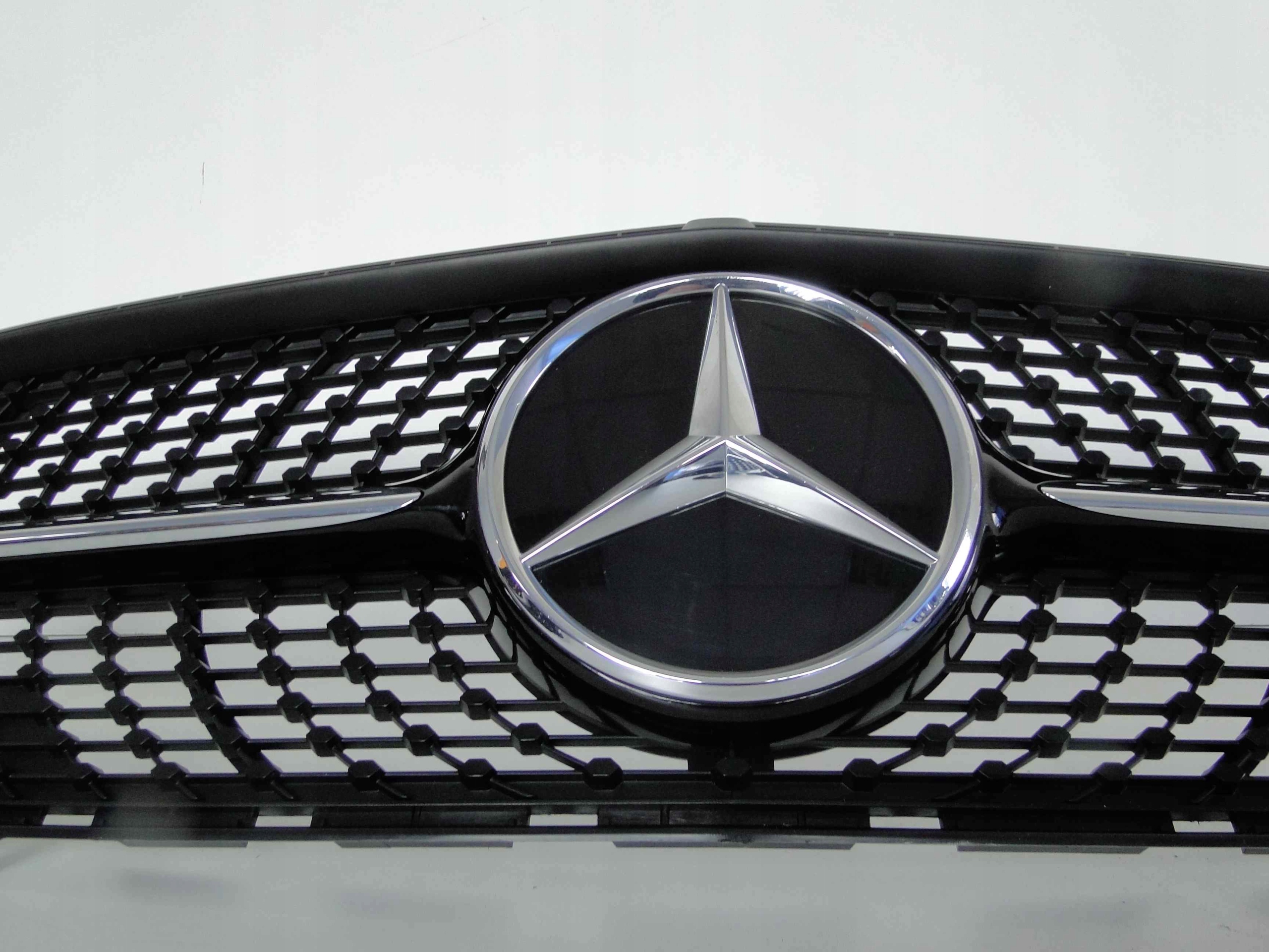 MERCEDES CLA 118 GRILL ATRAPA CZARNY DIAMENT ORYG Kolor czarny