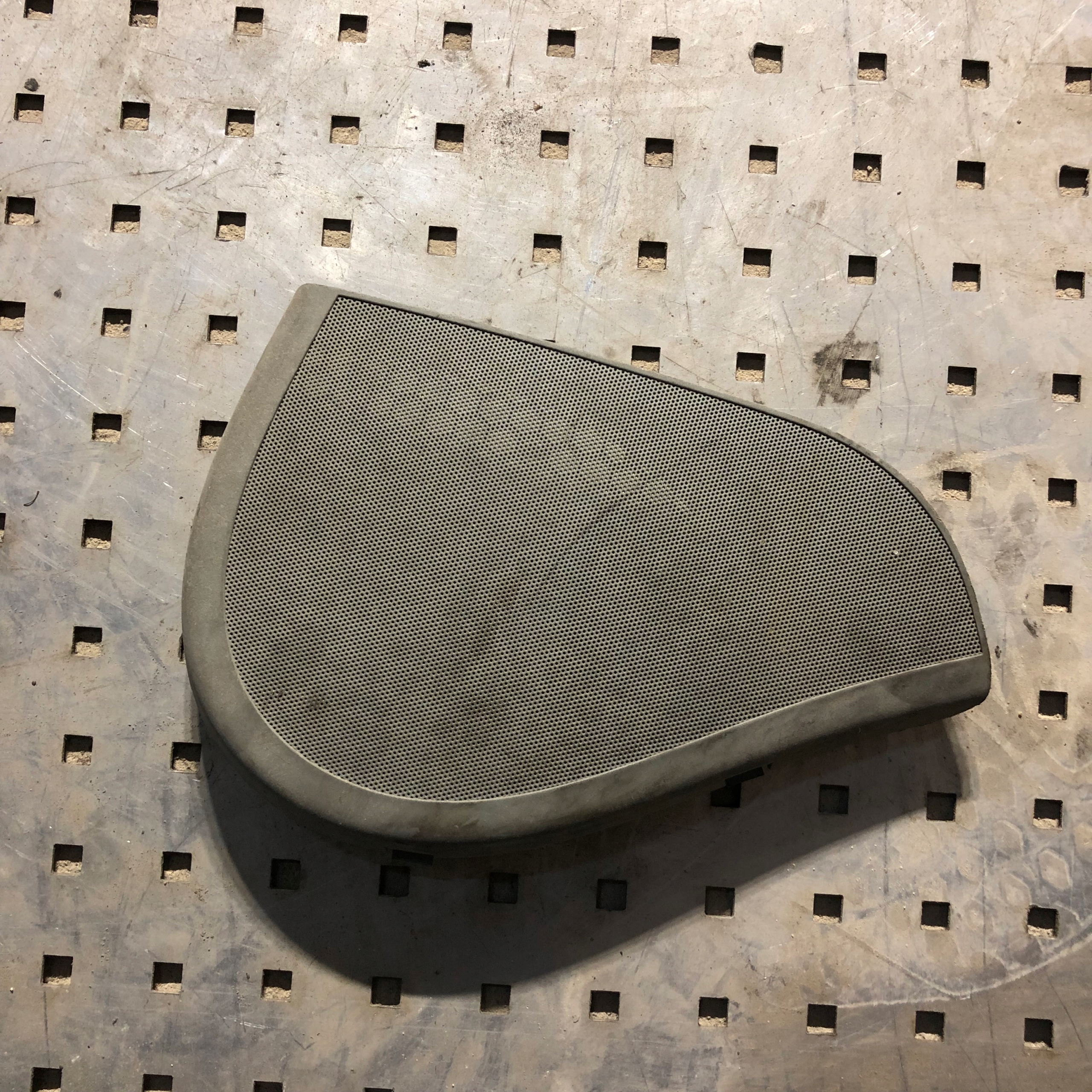 OSŁONA GŁOŚNIKA PRAWA MASTER II MOVANO