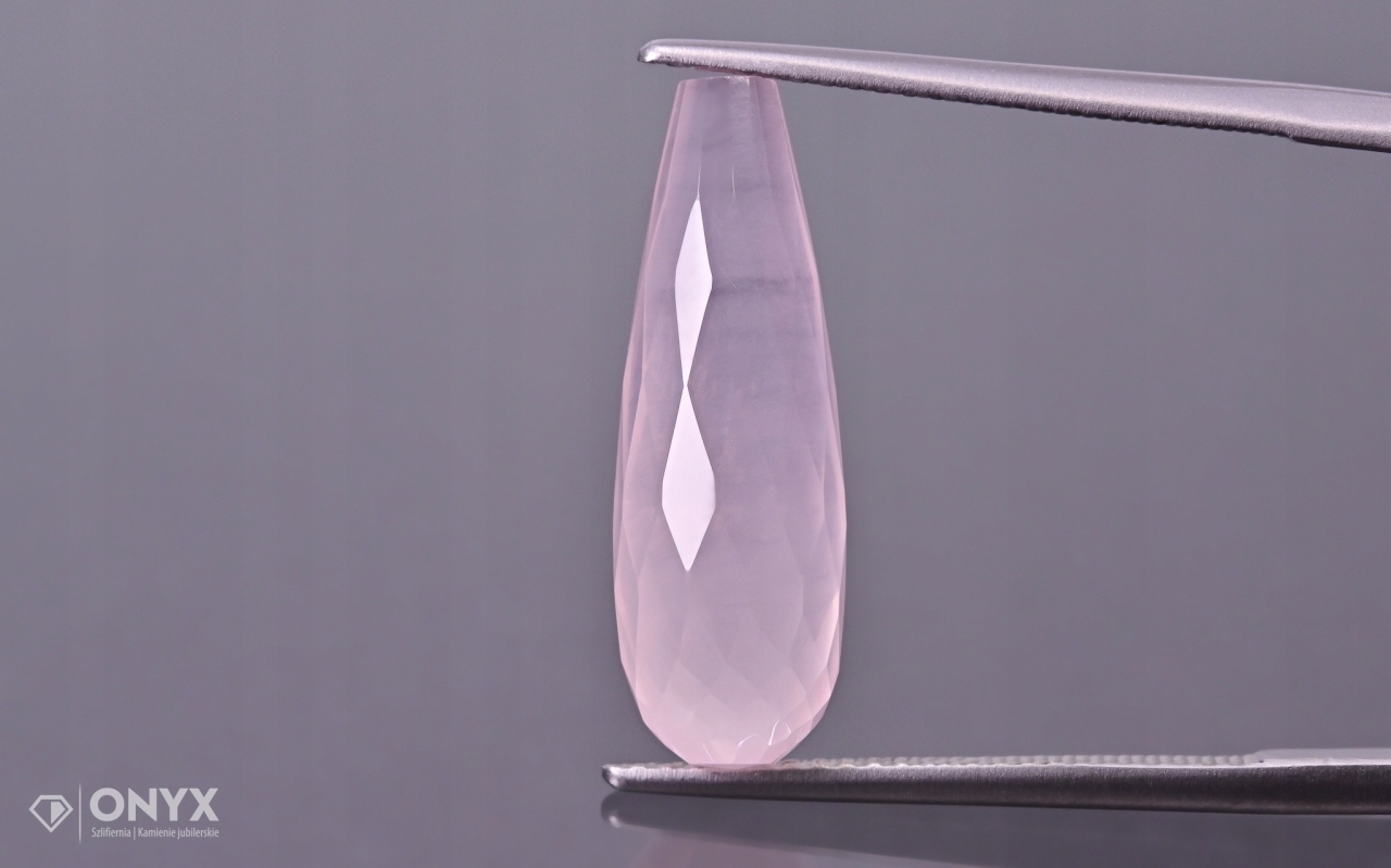 Růženín fazetovaný sopel 21x7 mm