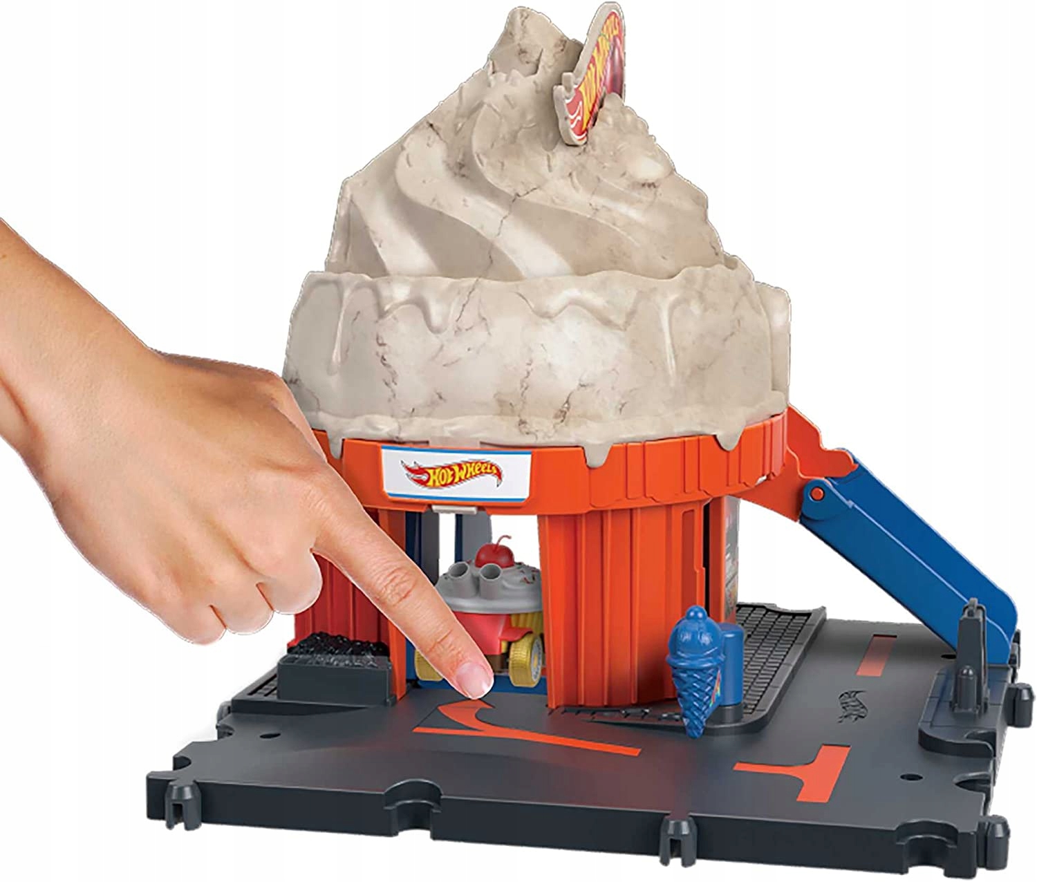 HOT WHEELS ZESTAW RAJDOWA LODZIARNIA z autkiem Marka Mattel