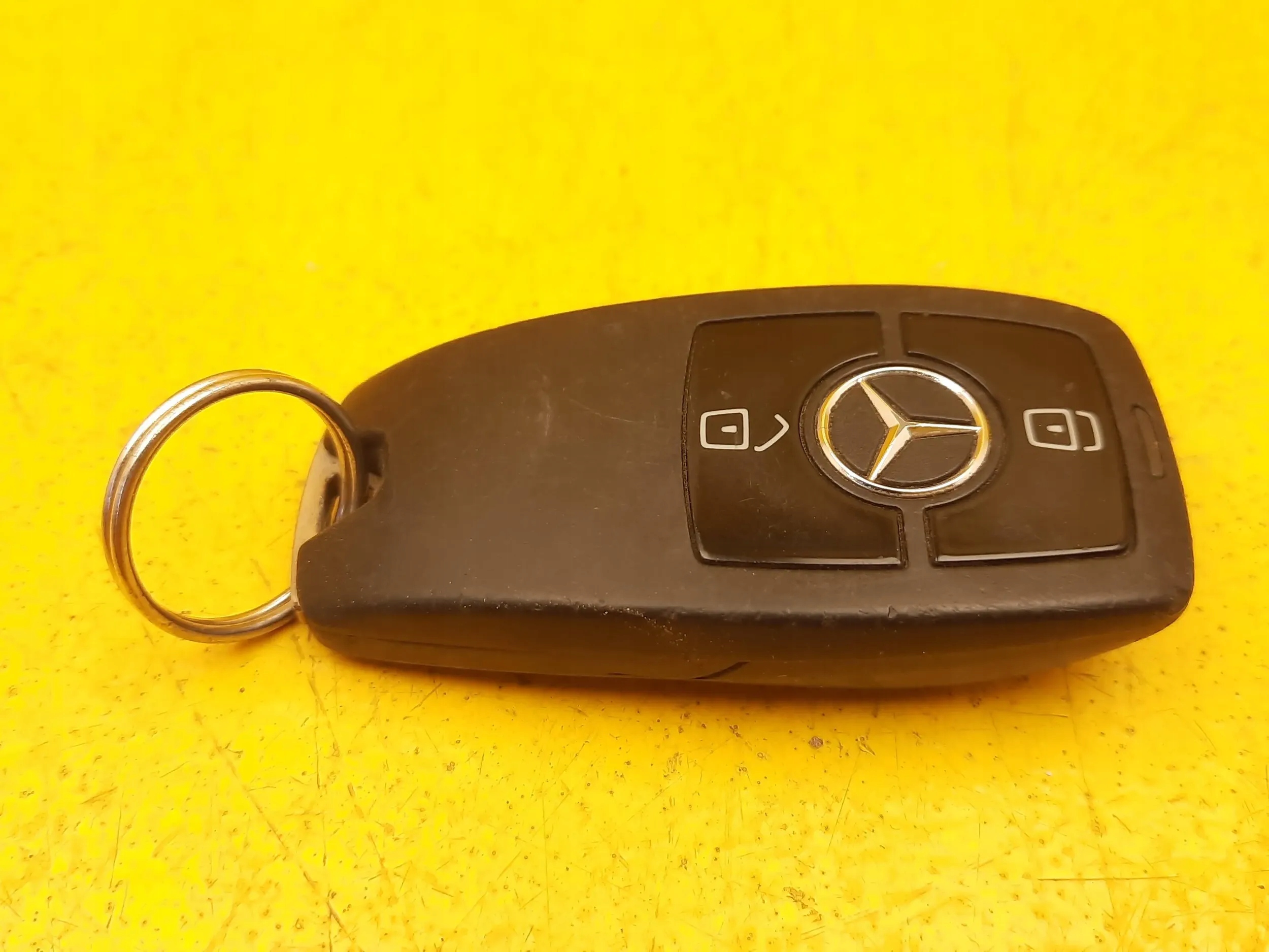 Mercedes-Benz Sprinter W907 W910 KLUCZYK PILOT A2479052303* Numer katalogowy części A2479052303