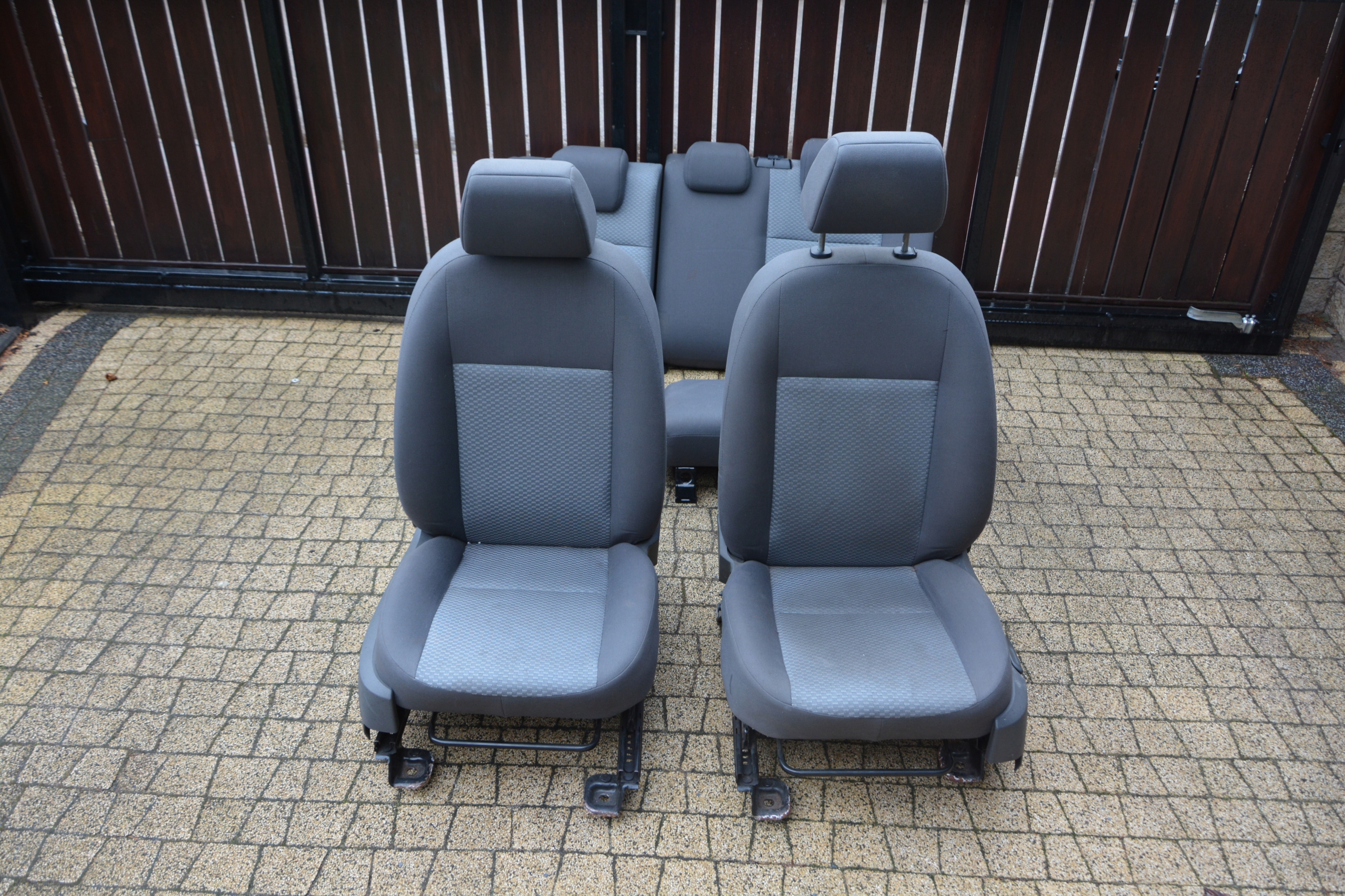 кресла диван FORD Focus MK2 5D