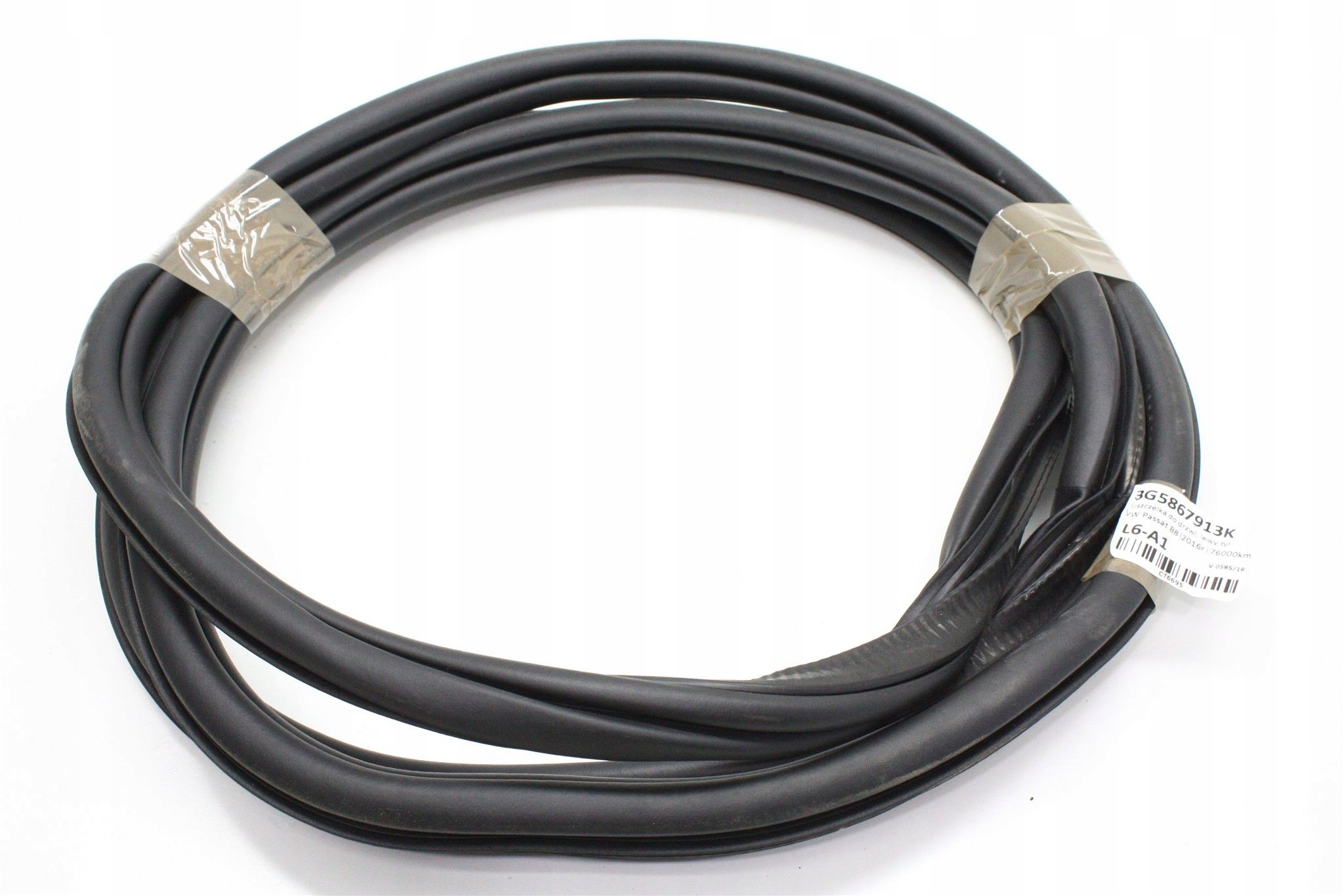 USZCZELKA DRZWI LEWY TYŁ VW PASSAT B8 3G5867913K