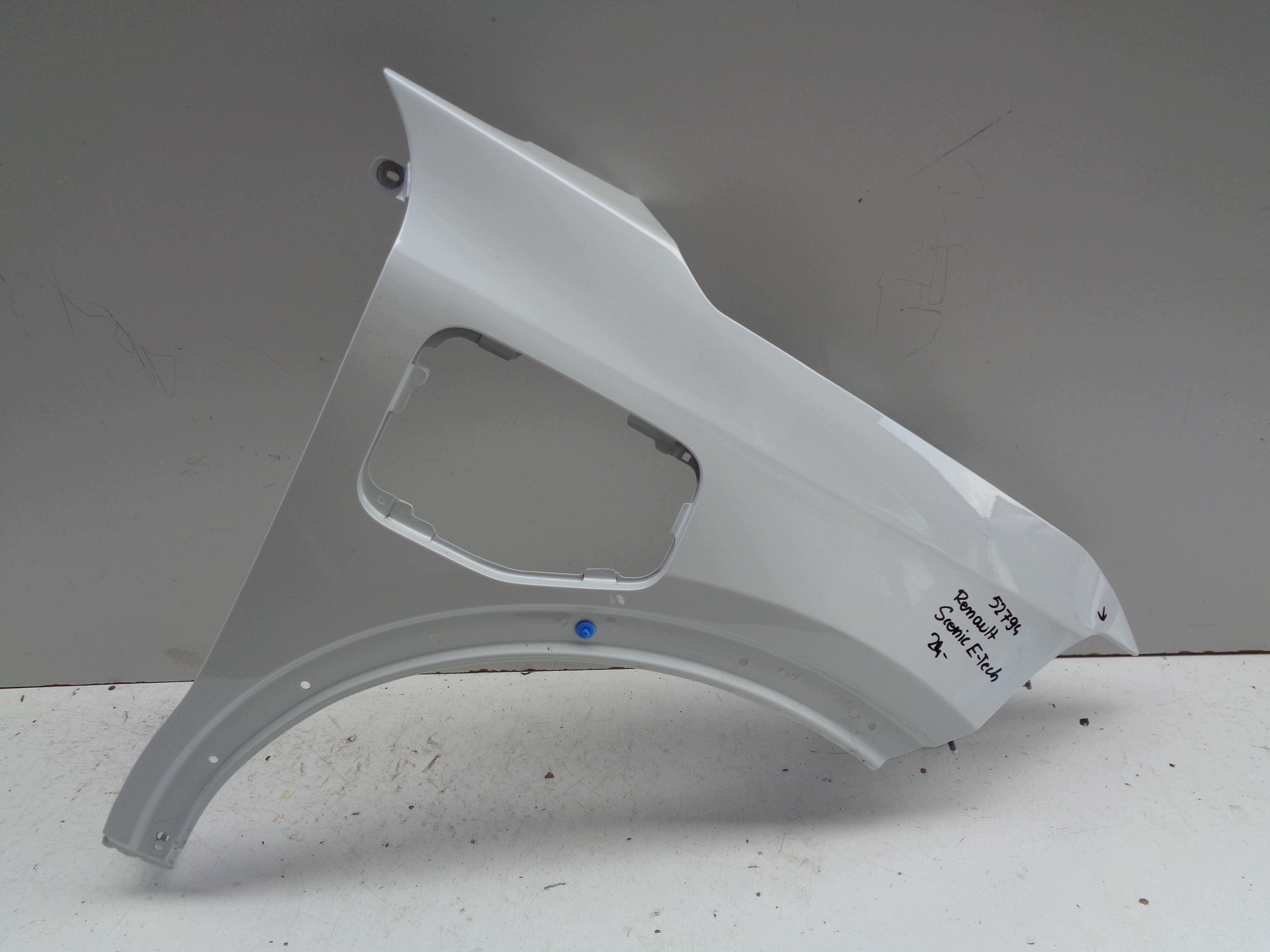 fender right front RENAULT SCENIC E-TECH 24- NR 52794