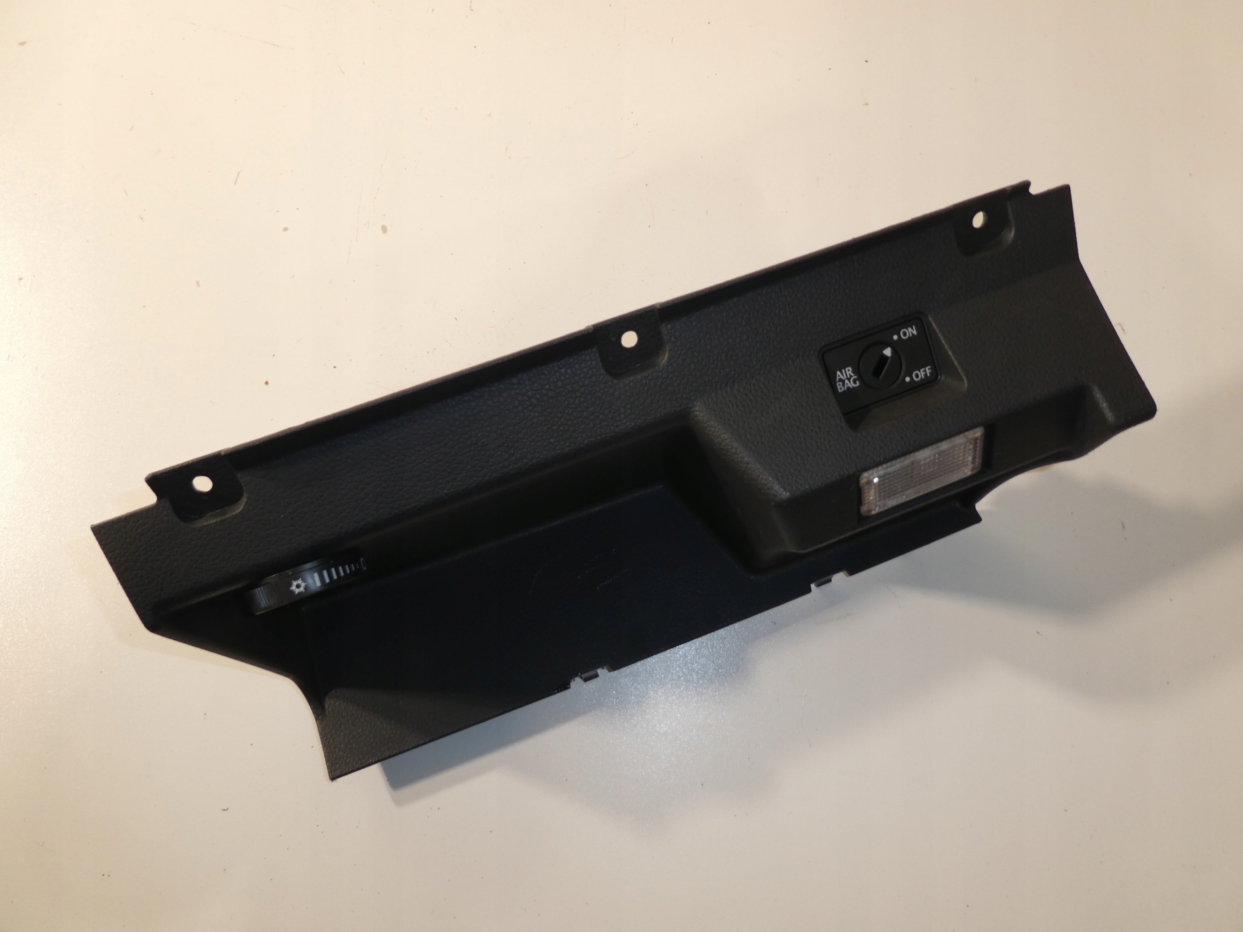 VW CADDY LIFT IV passenger compartment plato 2K5858909B