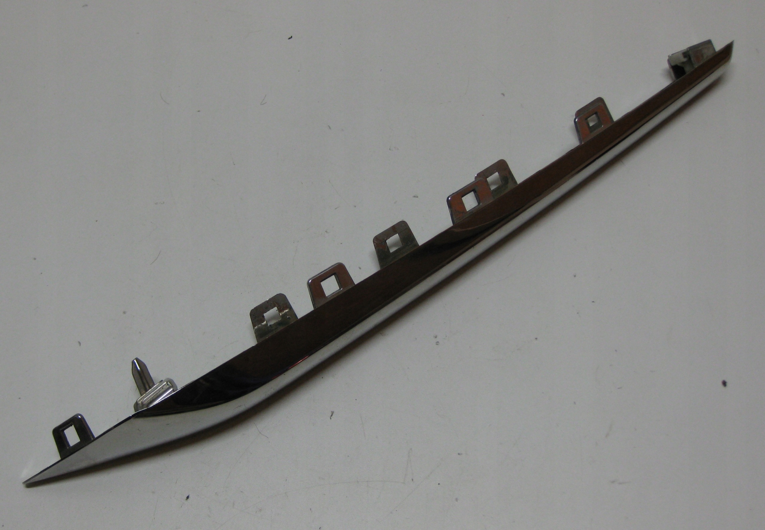 OPEL MOVANO B LIFT moulding CHROM GRILLA left 628971828R